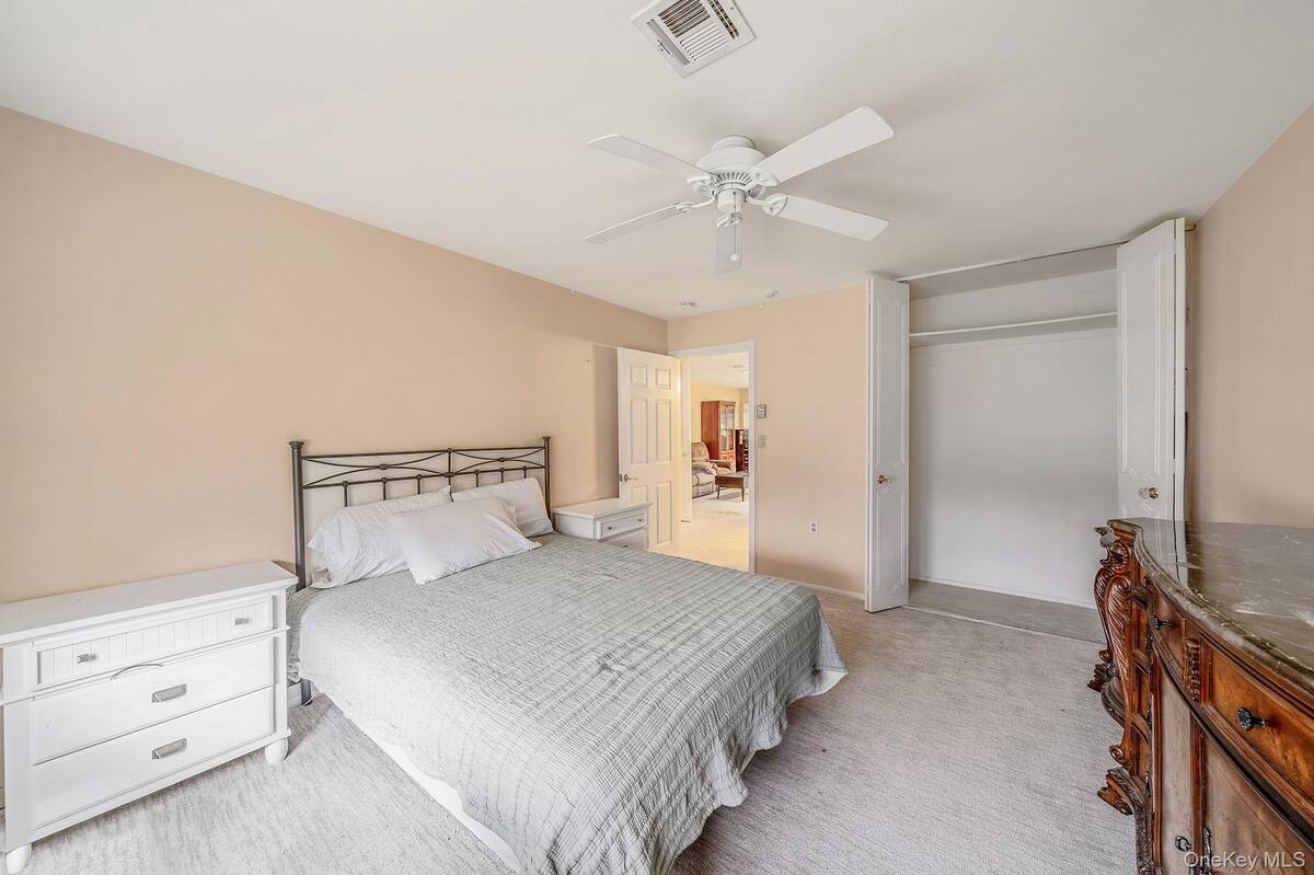 #16 photo, 116 Exmore Court, Ridge , NY 11961