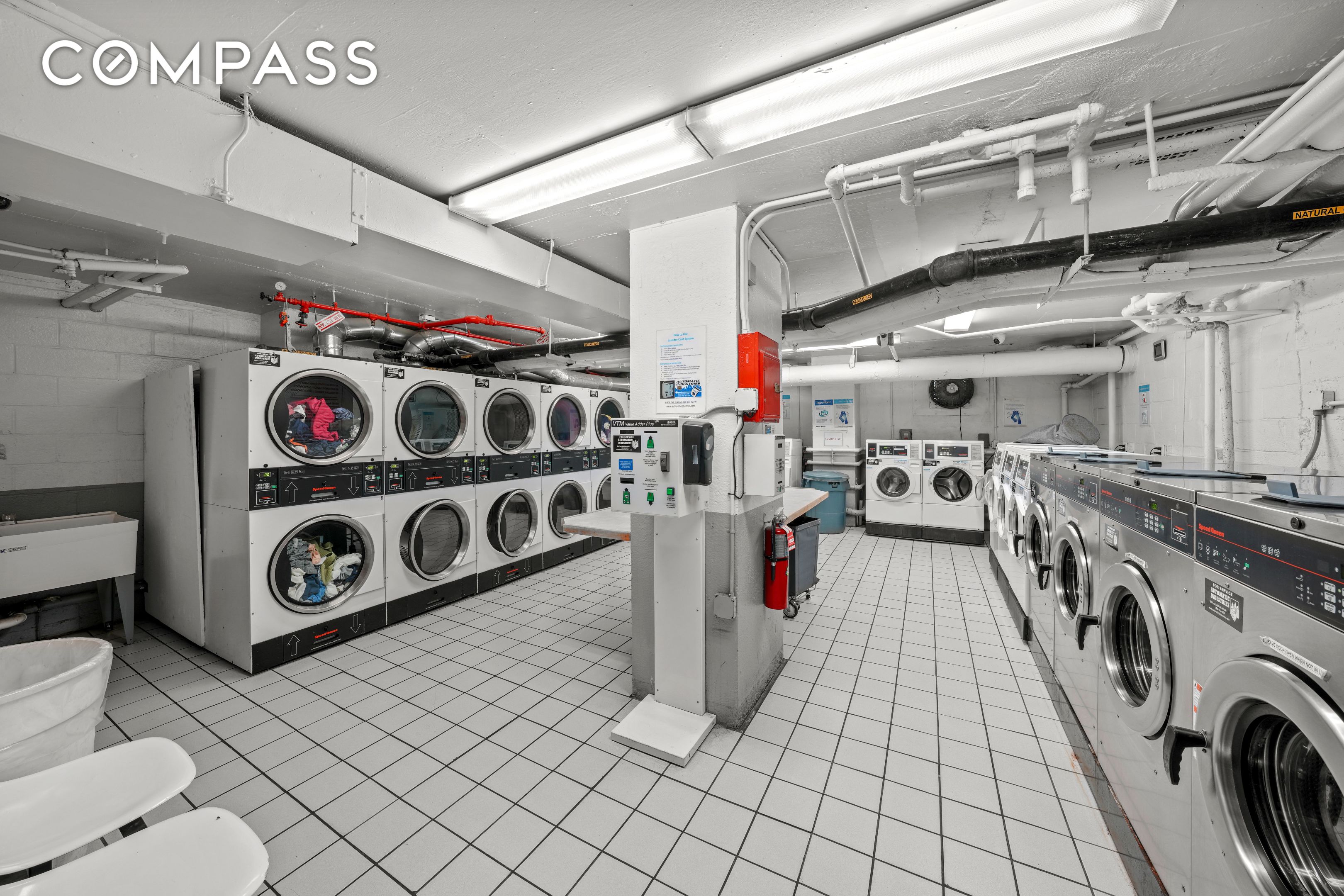 #18 photo, 185 Hall Street, 브루클린 Clinton Hill , NY 11205