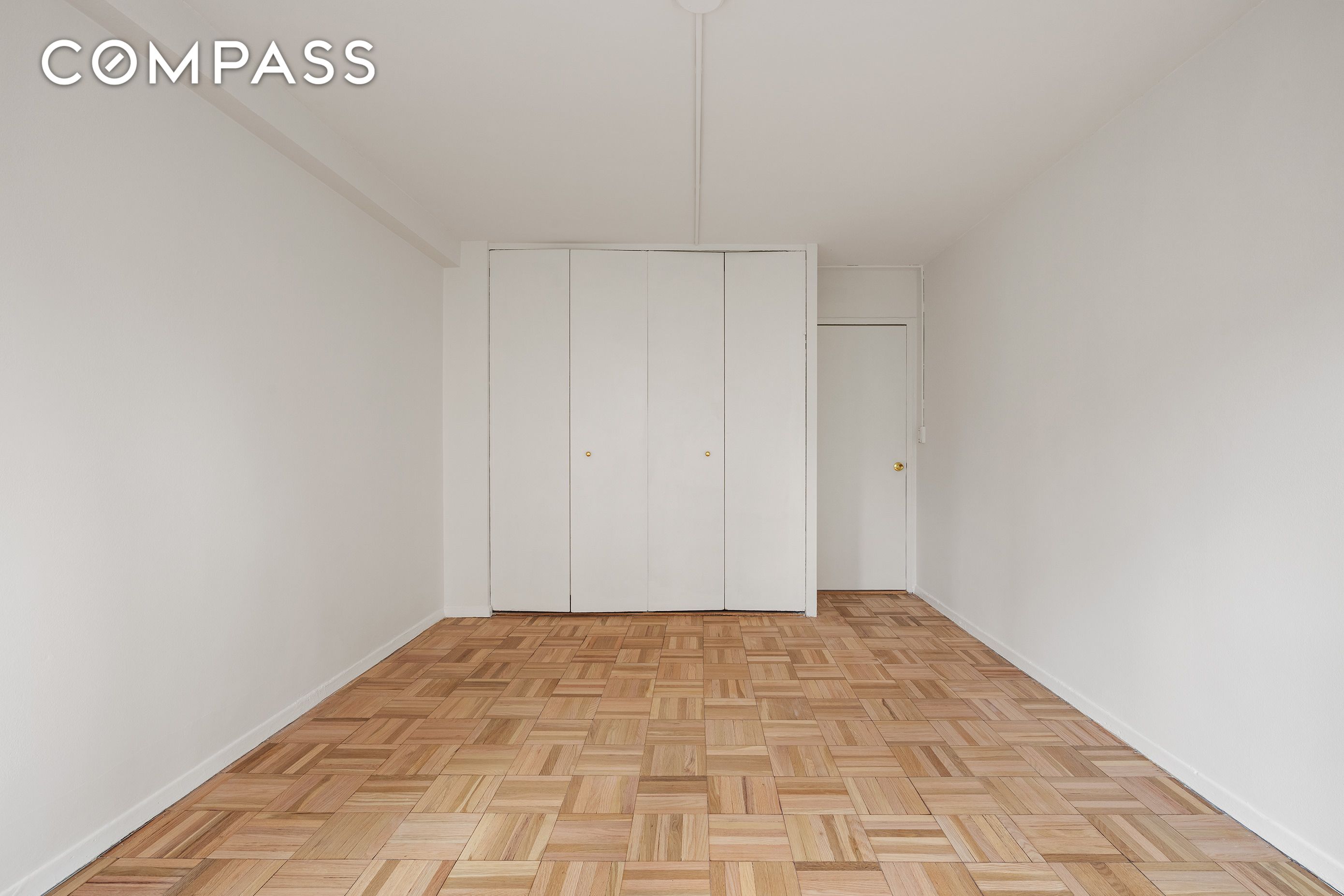 #11 photo, 301 E 22nd Street, Манхэттен ‖ Gramercy Park , NY 10010