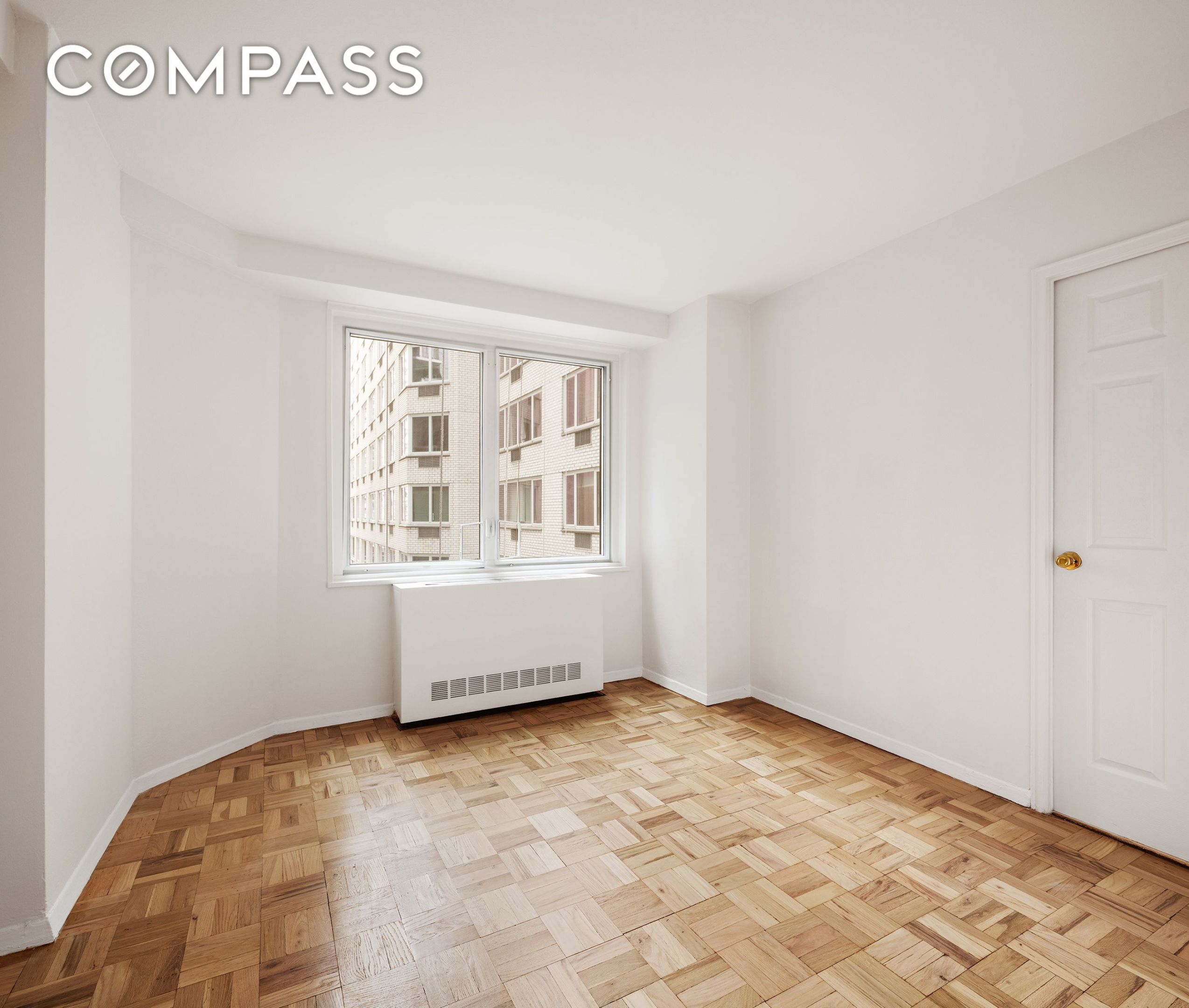 #13 photo, 301 E 22nd Street, Манхэттен ‖ Gramercy Park , NY 10010