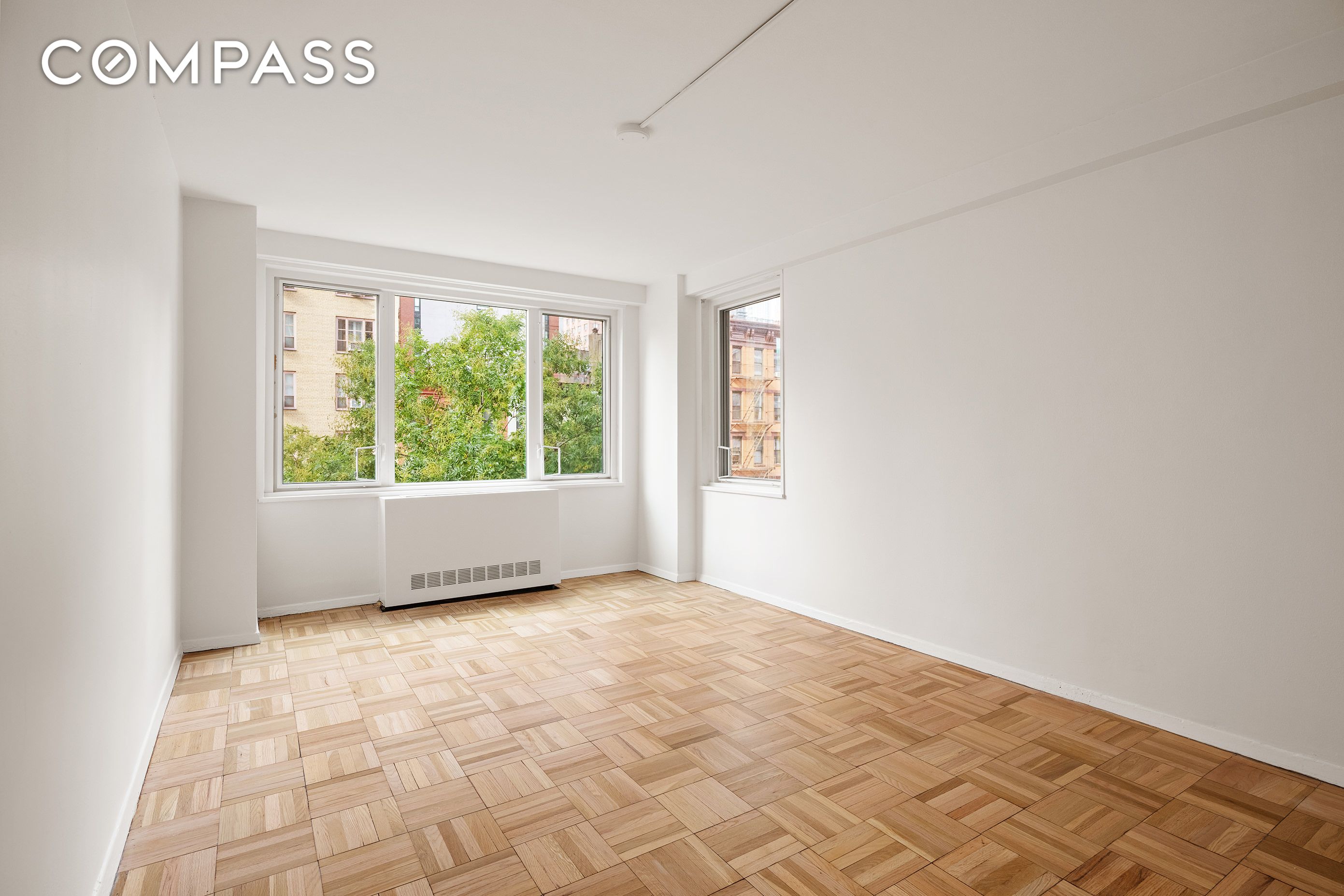 #9 photo, 301 E 22nd Street, Манхэттен ‖ Gramercy Park , NY 10010