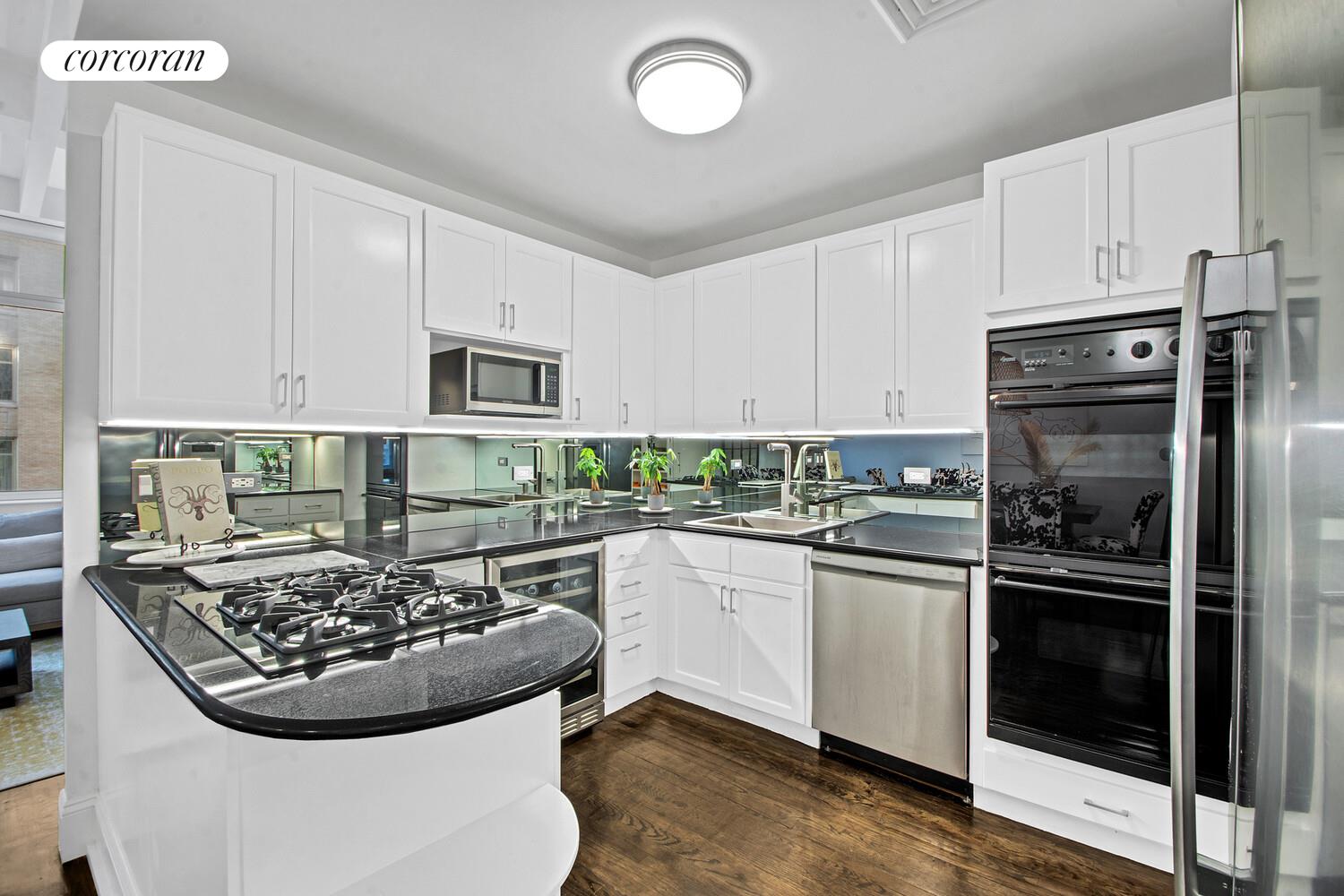 #6 photo, 245 7TH Avenue, Chelsea , NY 10001