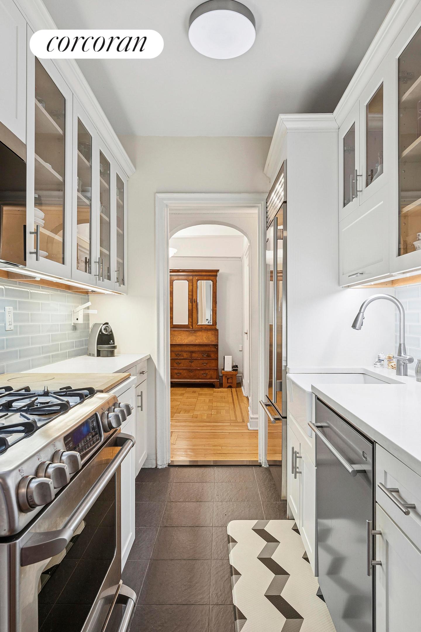 #15 photo, 325 E 79TH Street, مانهاتن Yorkville , NY 10075