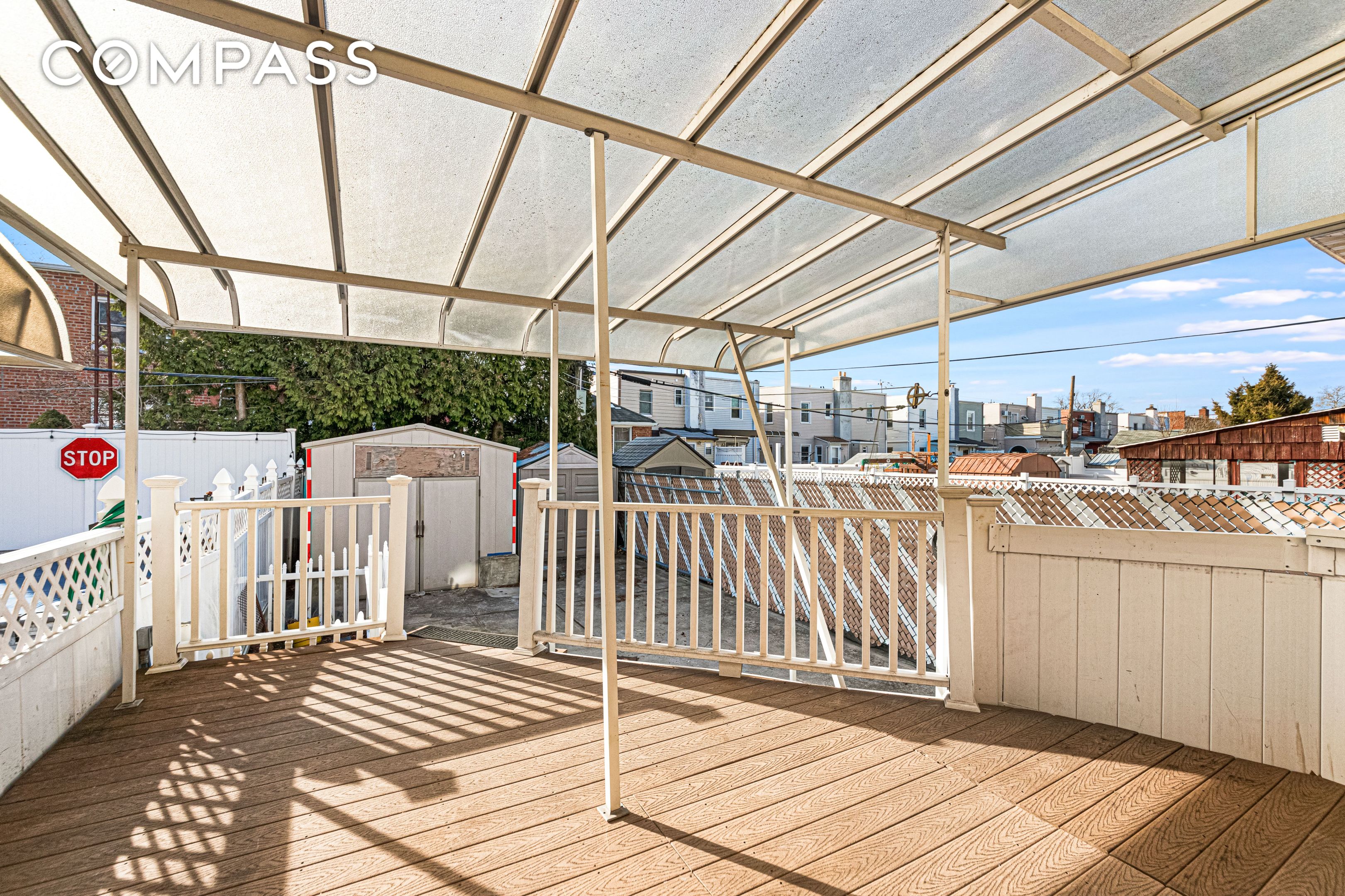 #19 photo, 1874 Ryder Street, 브루클린 Marine Park , NY 11234