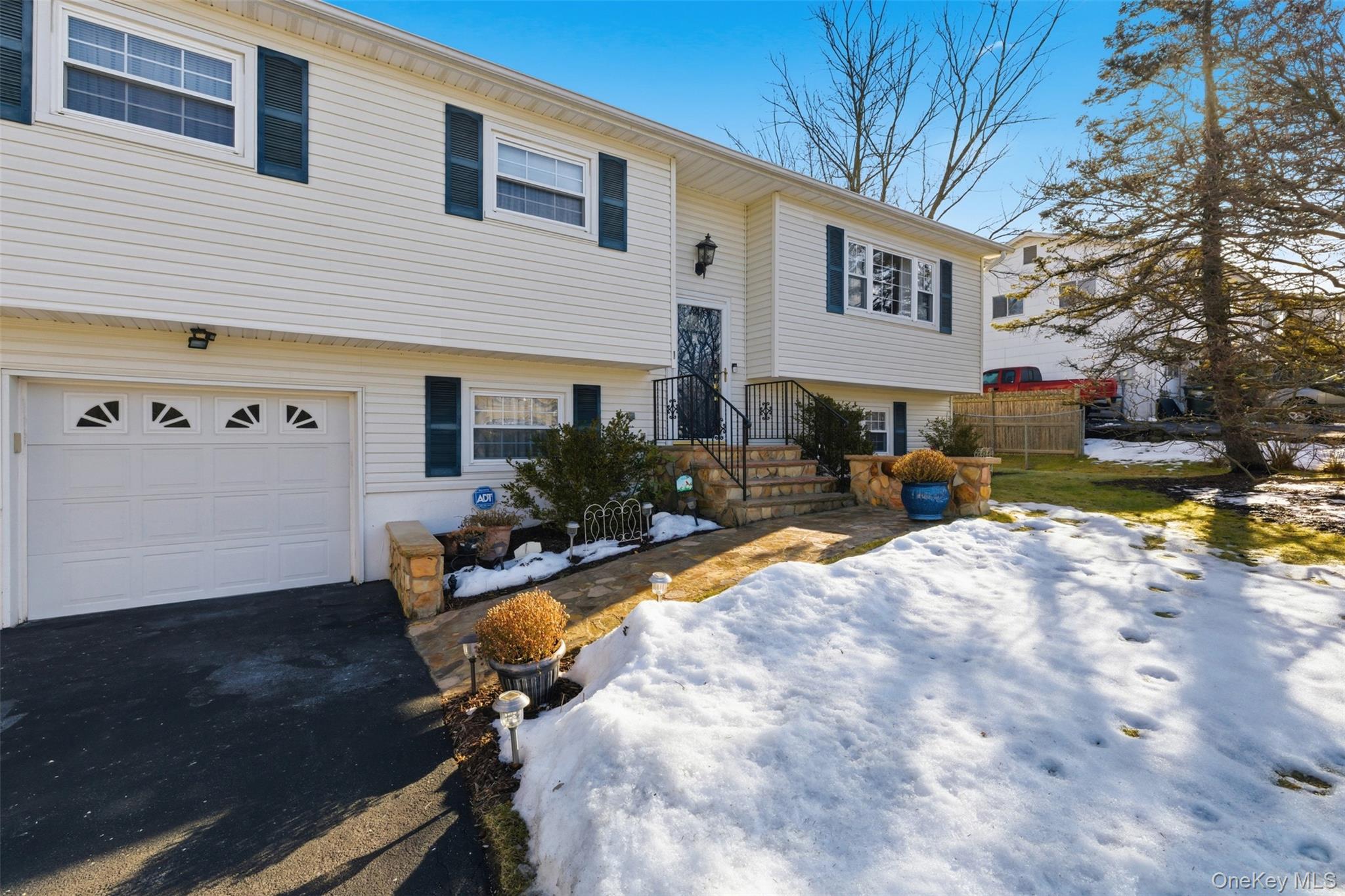 #4 photo, 1 Weather Vane Way, Middletown , NY 10940