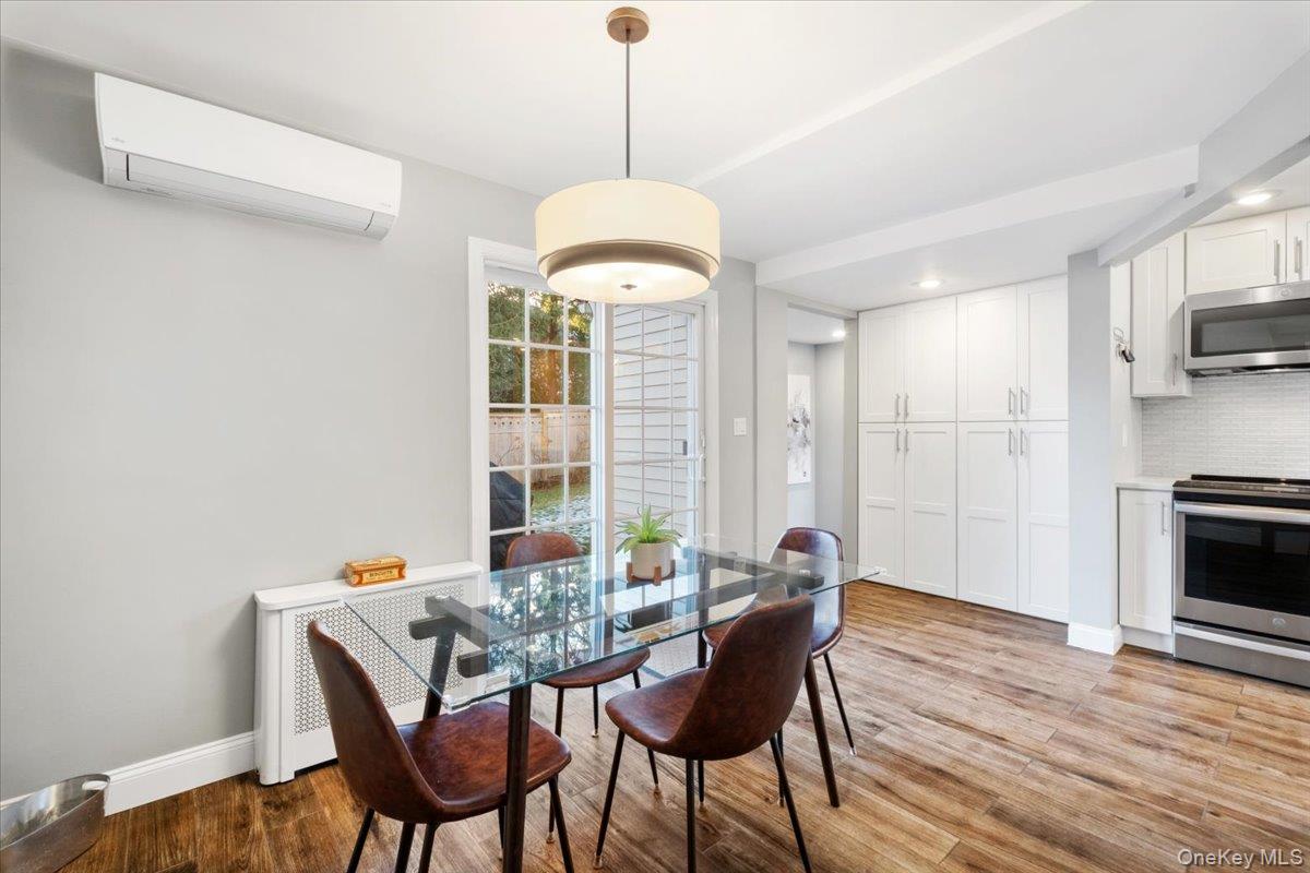 #10 photo, 12 Stoneleigh Close, Scarsdale , NY 10583