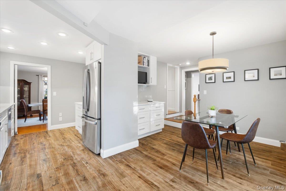 #11 photo, 12 Stoneleigh Close, Scarsdale , NY 10583