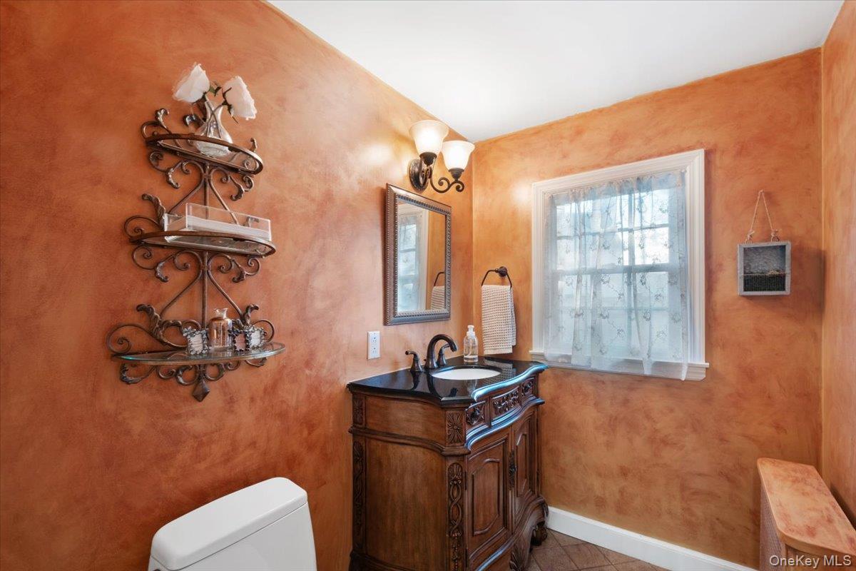 #13 photo, 12 Stoneleigh Close, Scarsdale , NY 10583