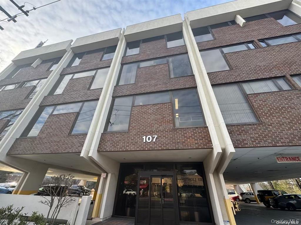 #1 photo, 107 Northern Blvd, מחוז נסאו Great Neck , NY 11021