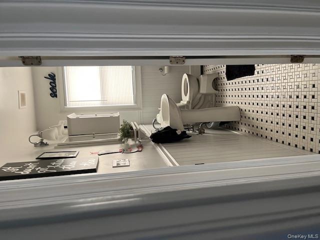 #19 photo, 86 Brookline Avenue, East Atlantic Beach , NY 11561