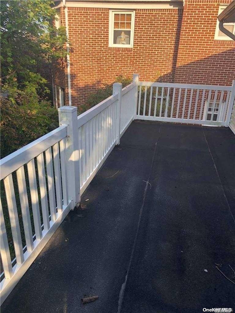 #10 photo, 311 W Penn Street, Long Beach , NY 11561