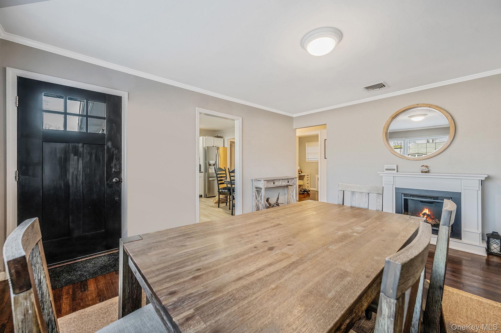 #3 photo, 792 Frankford Road, West Babylon , NY 11704