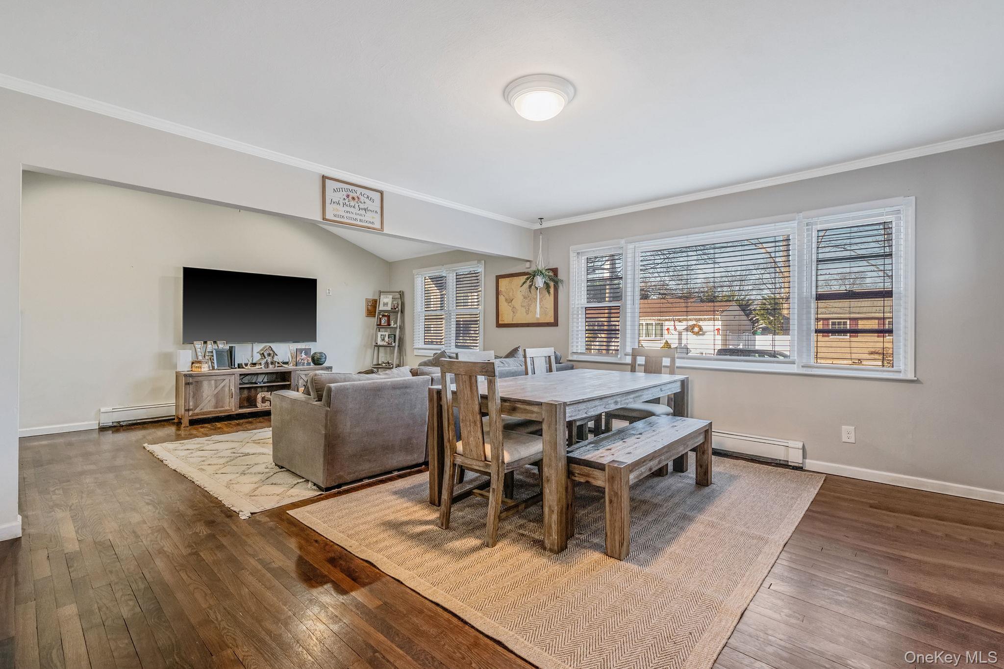 #5 photo, 792 Frankford Road, West Babylon , NY 11704