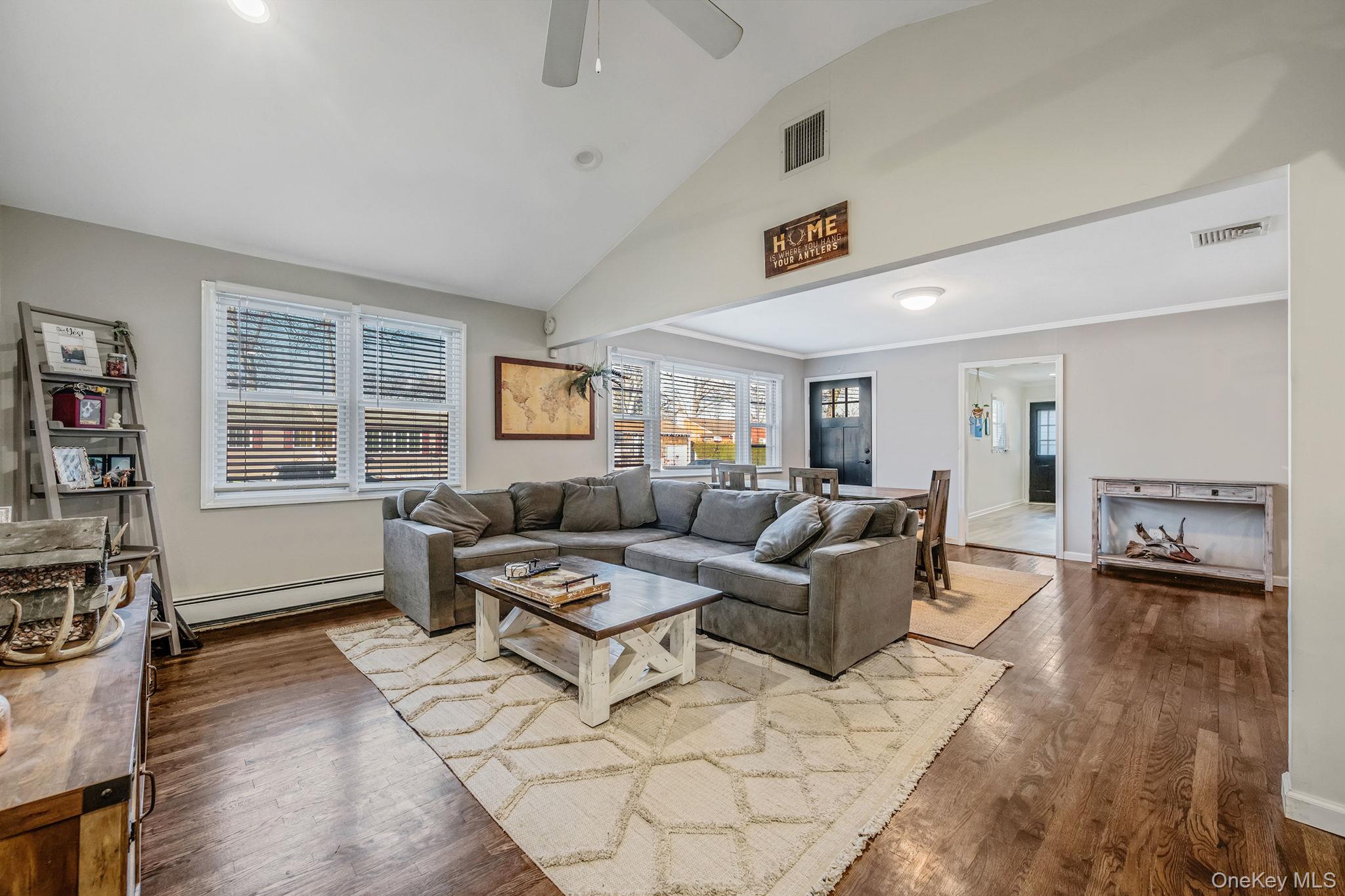 #9 photo, 792 Frankford Road, West Babylon , NY 11704