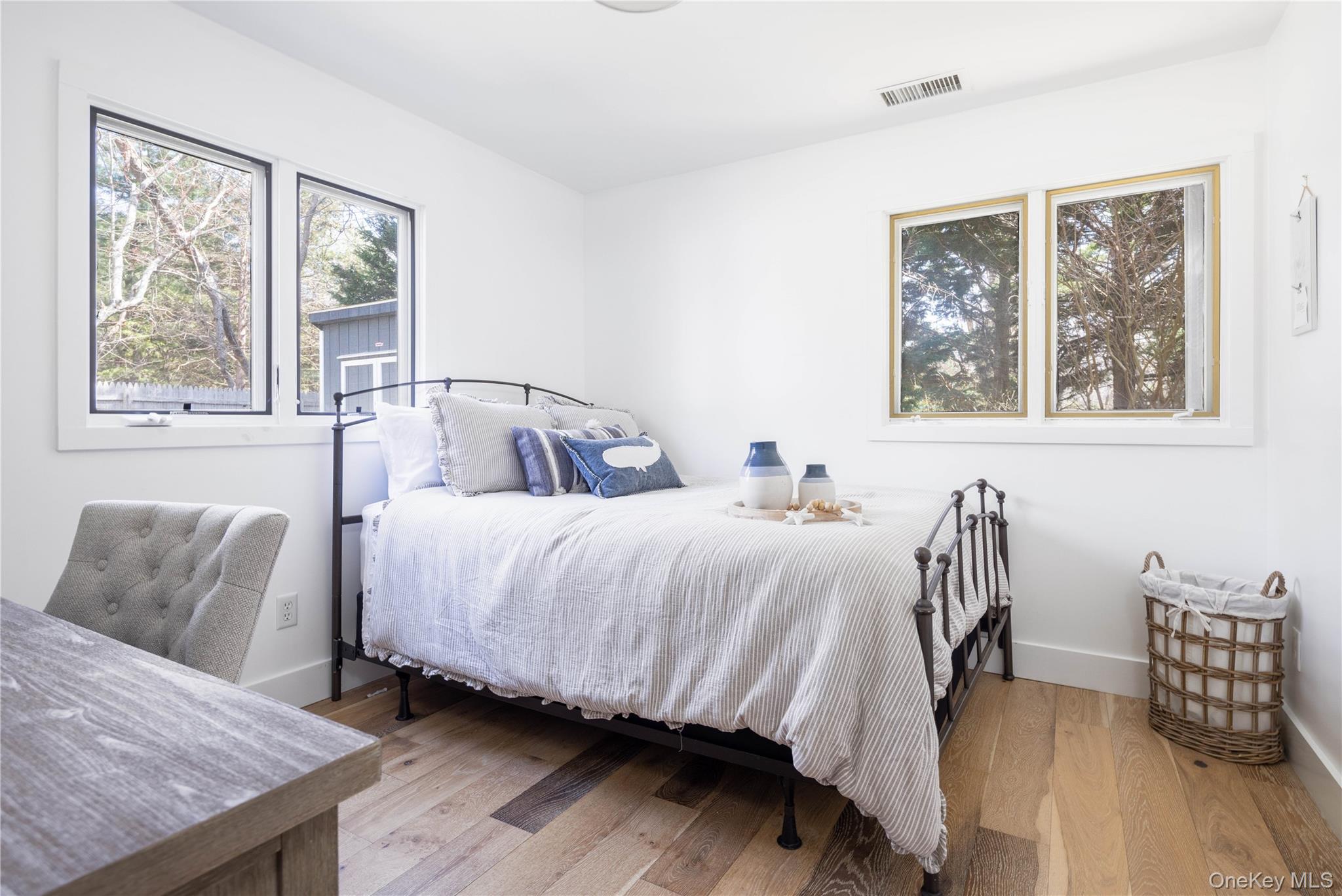 #13 photo, 10 Cedar Avenue, Southampton , NY 11968