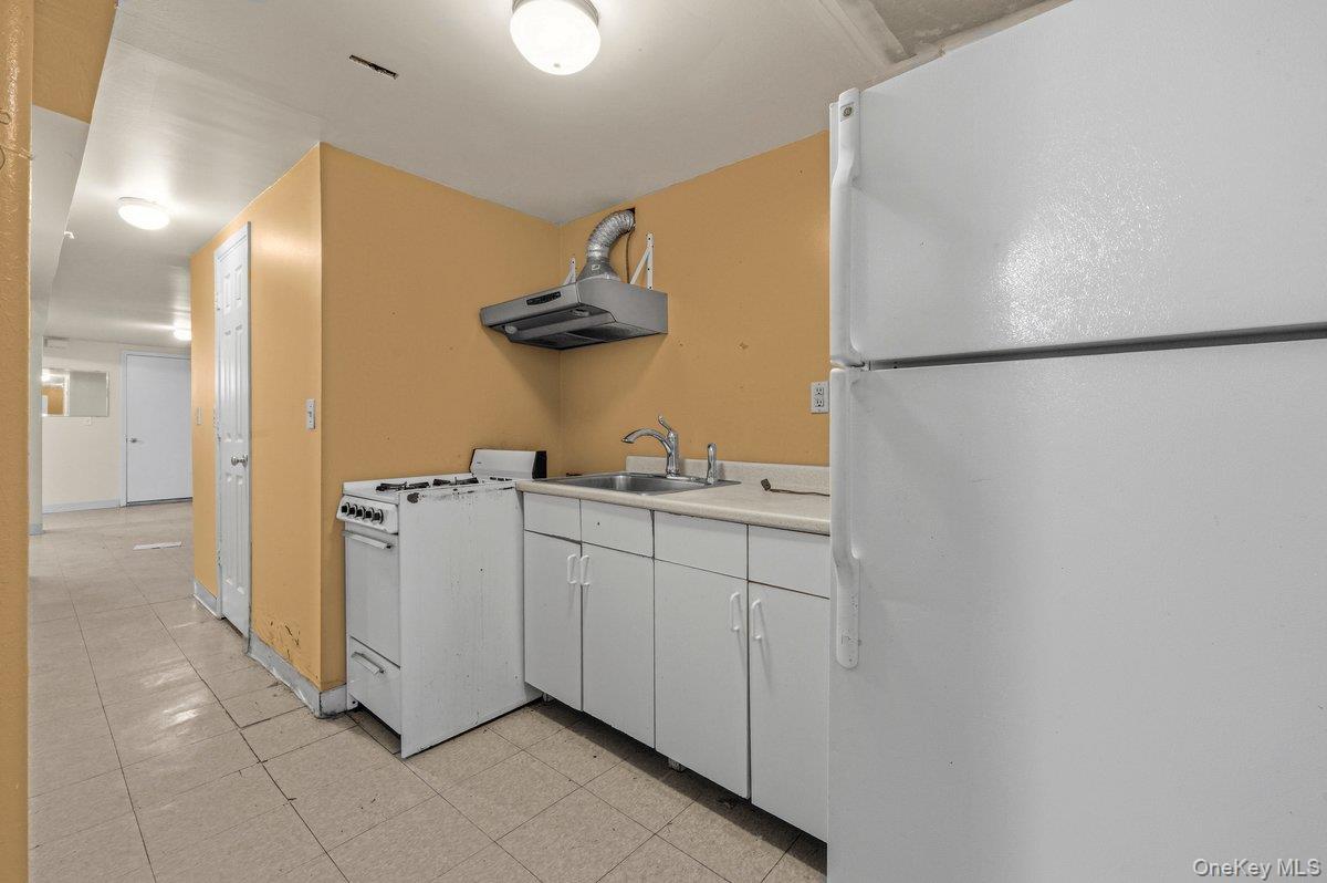 #12 photo, 10409 94th Avenue, كوينز Ozone Park , NY 11416