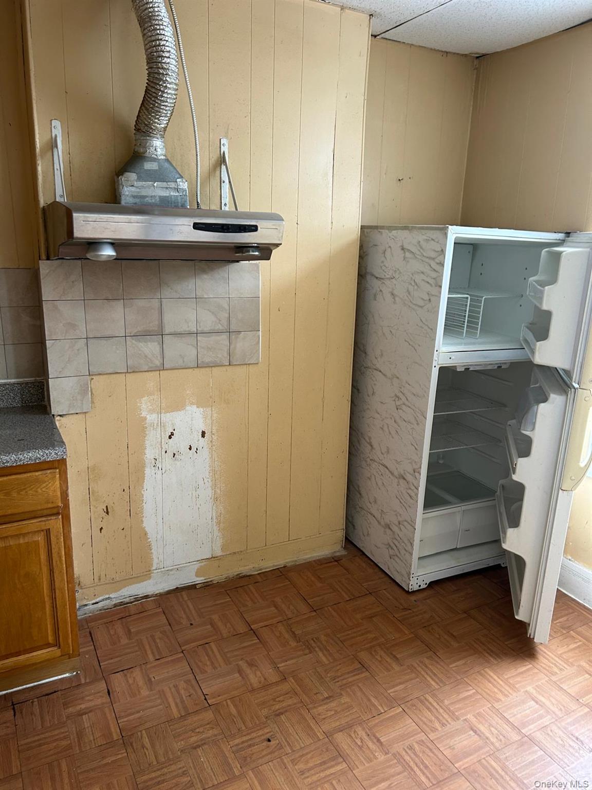 #4 photo, 10409 94th Avenue, Ozone Park , NY 11416