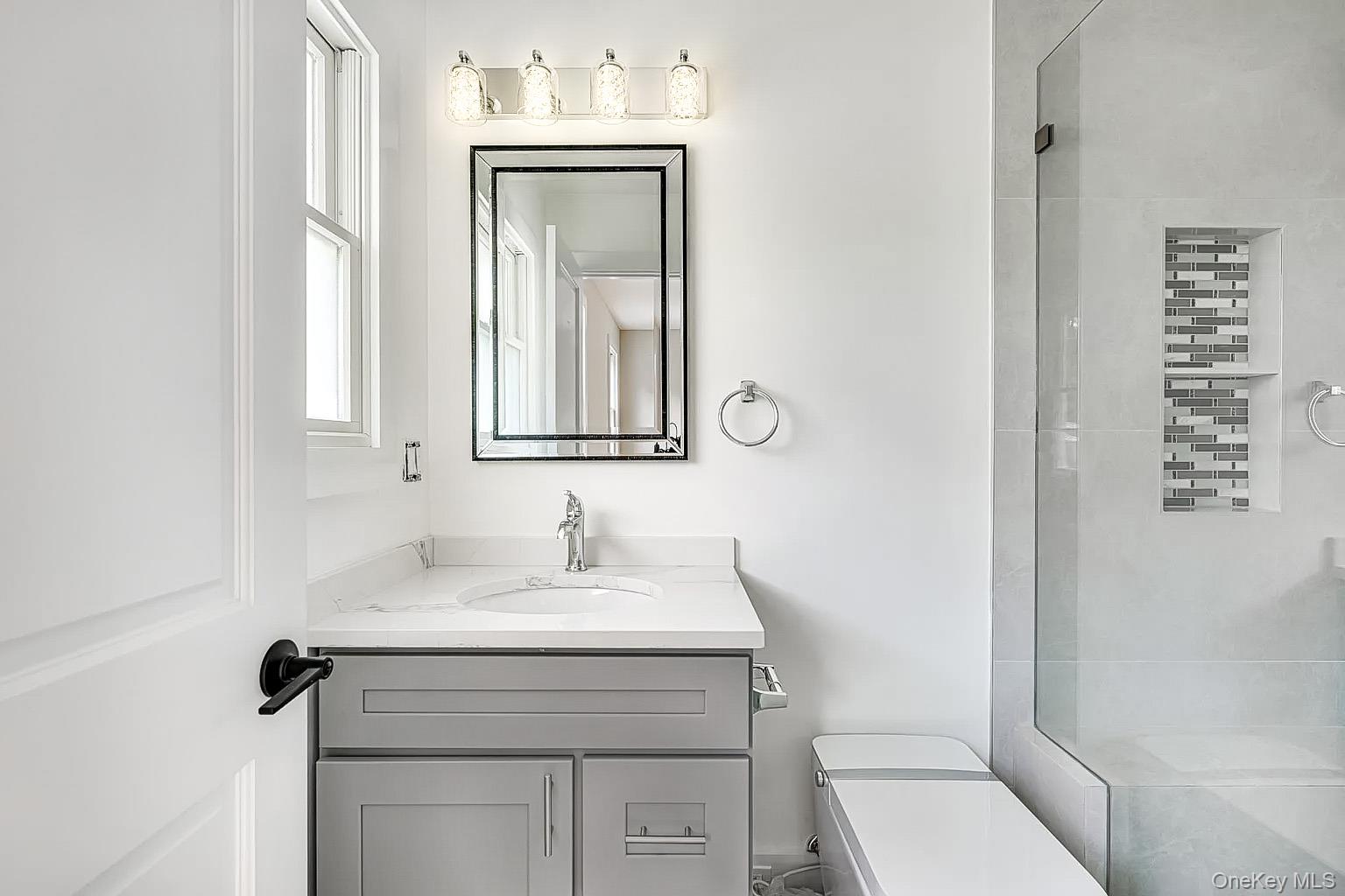 #15 photo, 1 Lynnwood Court, מחוז סאפוק Hampton Bays , NY 11946