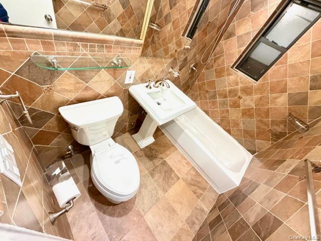 #15 photo, 218-02 73rd Avenue, Bayside , NY 11364