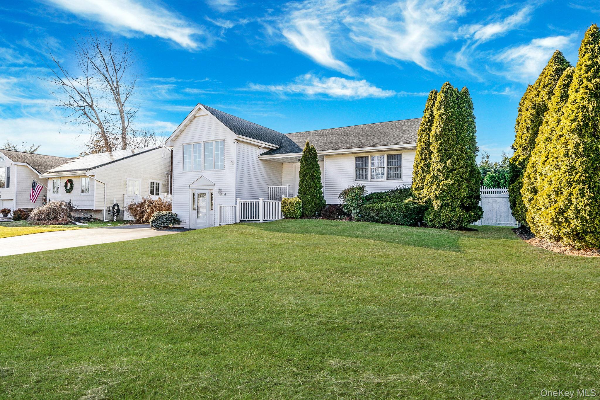 #3 photo, 18 Amapola Lane, Kings Park , NY 11754