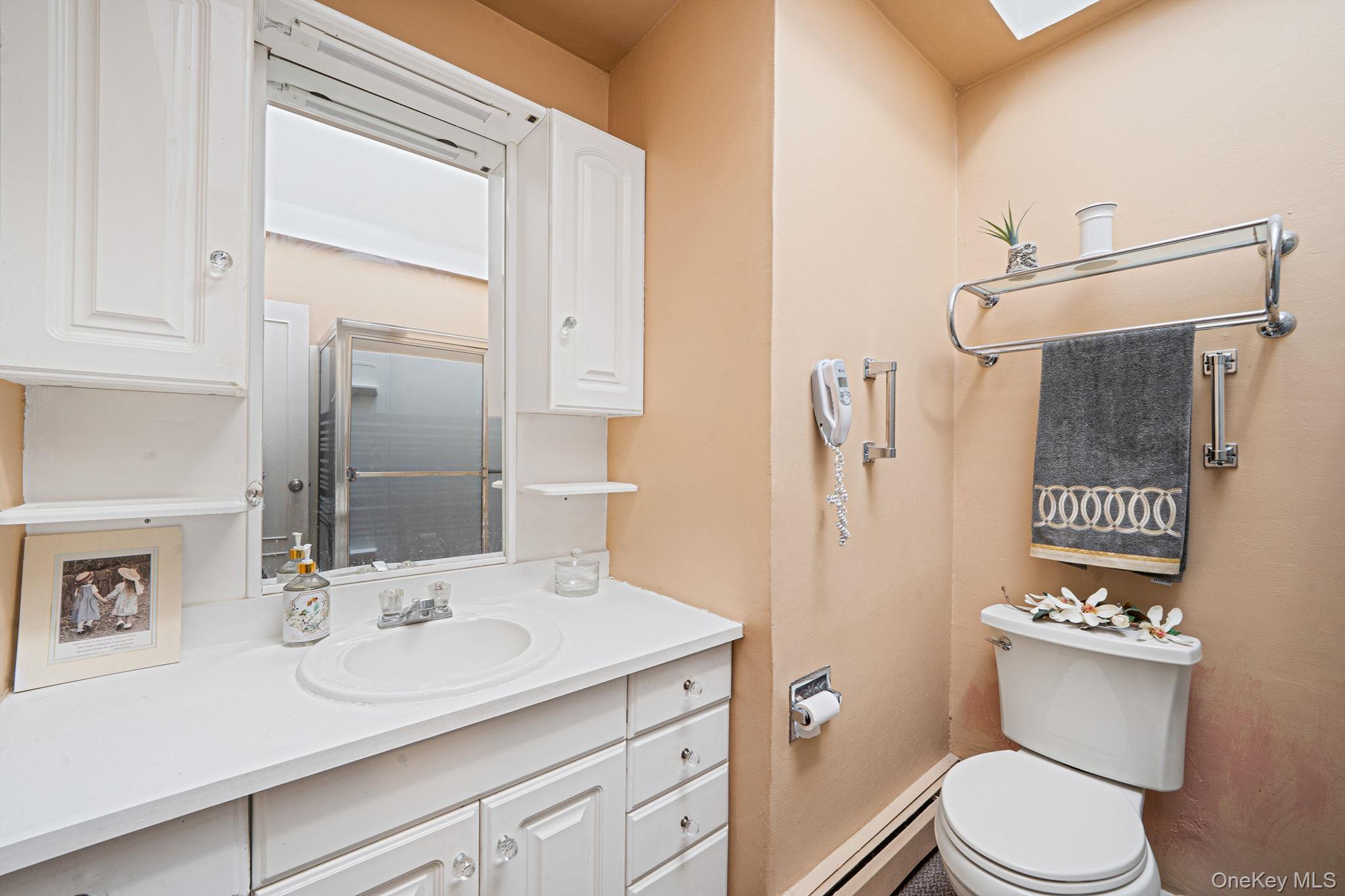 #8 photo, 18 Amapola Lane, Kings Park , NY 11754