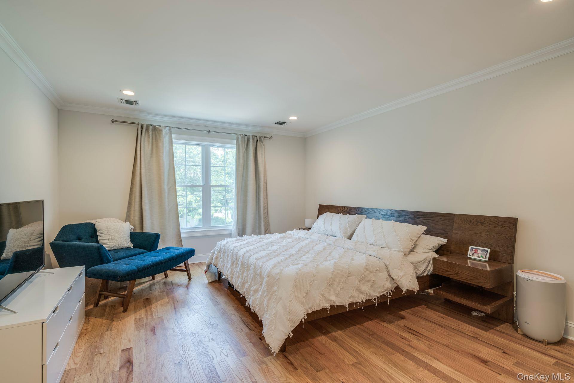 #16 photo, 16 Soundview Road, מחוז סאפוק Huntington , NY 11743