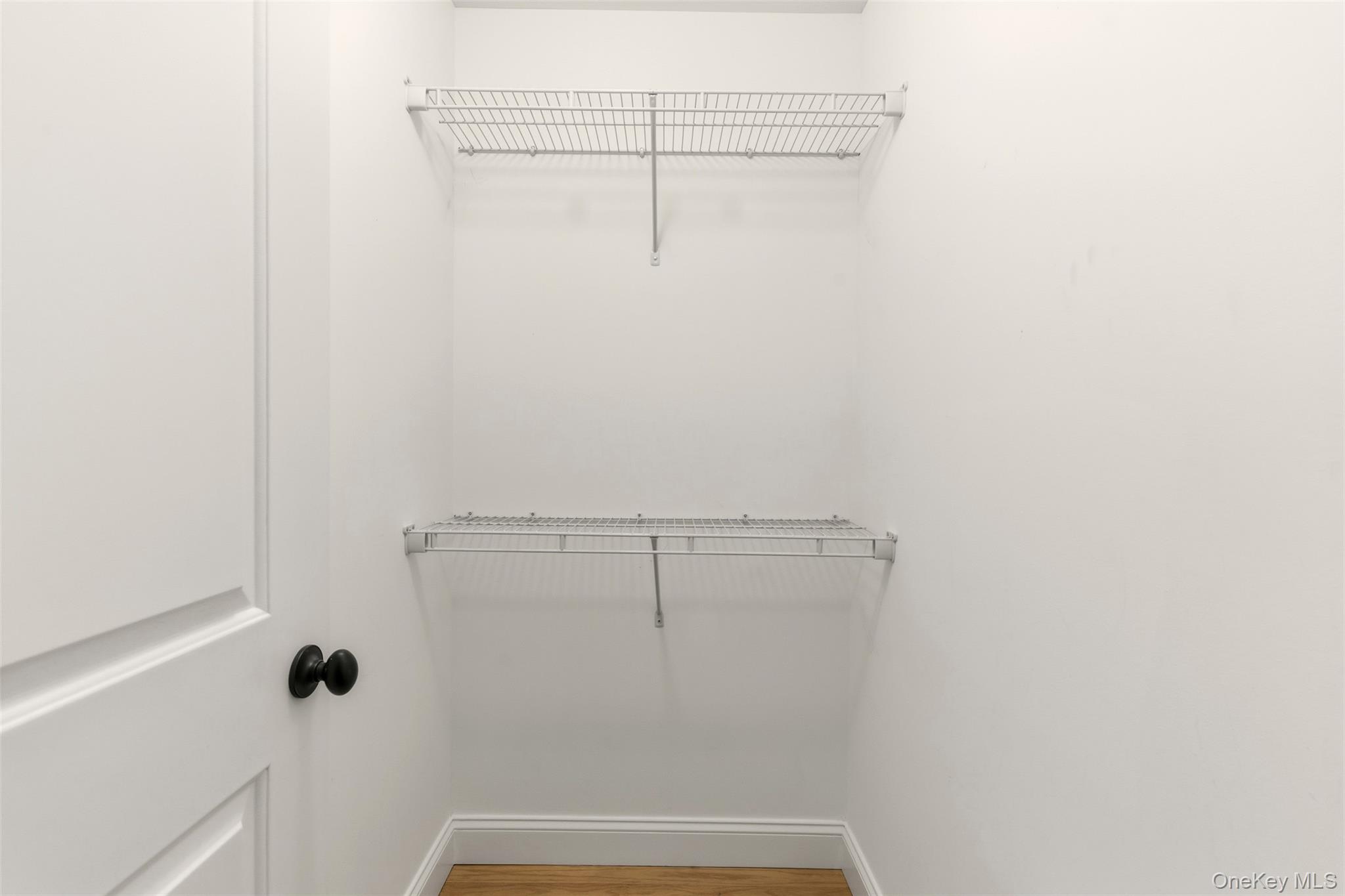 #20 photo, 16 Soundview Road, מחוז סאפוק Huntington , NY 11743