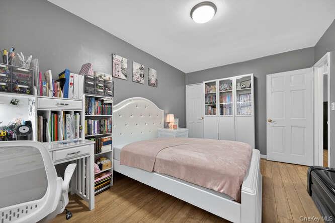 #11 photo, 252-23 63rd Avenue, קווינס Little Neck , NY 11362