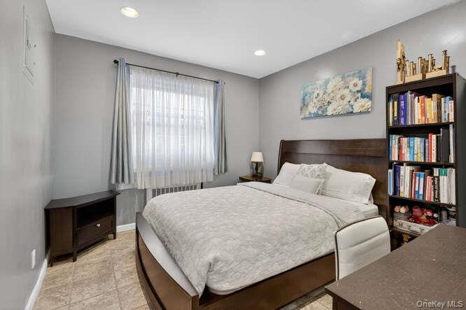 #13 photo, 252-23 63rd Avenue, קווינס Little Neck , NY 11362