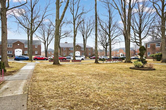 #18 photo, 252-23 63rd Avenue, קווינס Little Neck , NY 11362