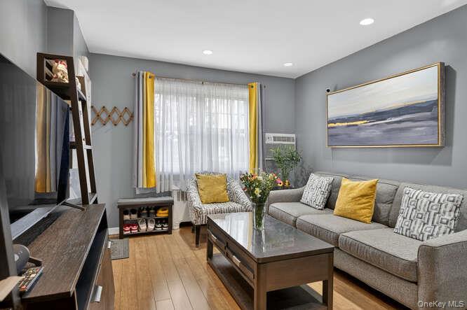 #4 photo, 252-23 63rd Avenue, קווינס Little Neck , NY 11362