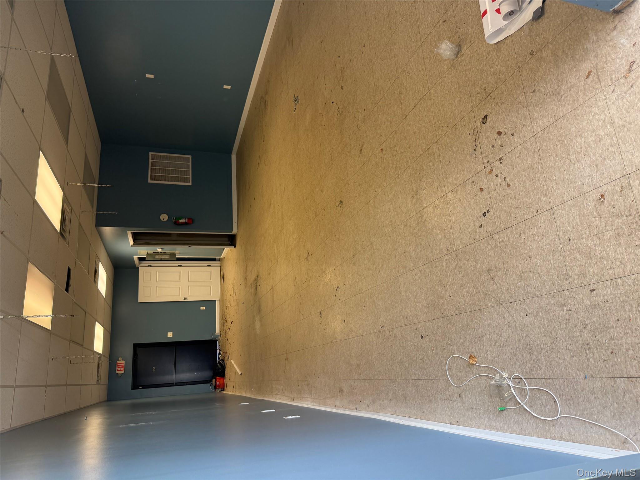 #8 photo, 183 Great East Neck Road, West Babylon , NY 11704