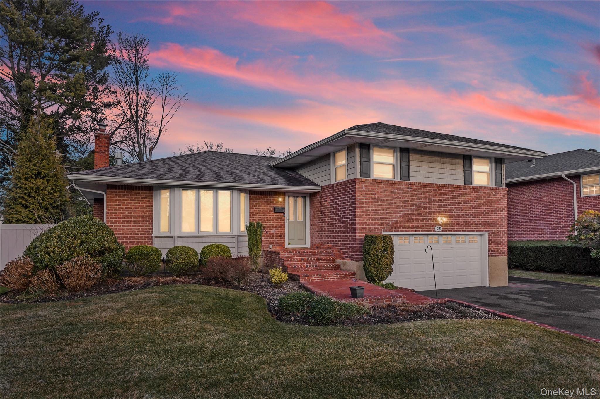 #1 photo, 26 Glenwood Road, 长岛 Plainview , NY 11803