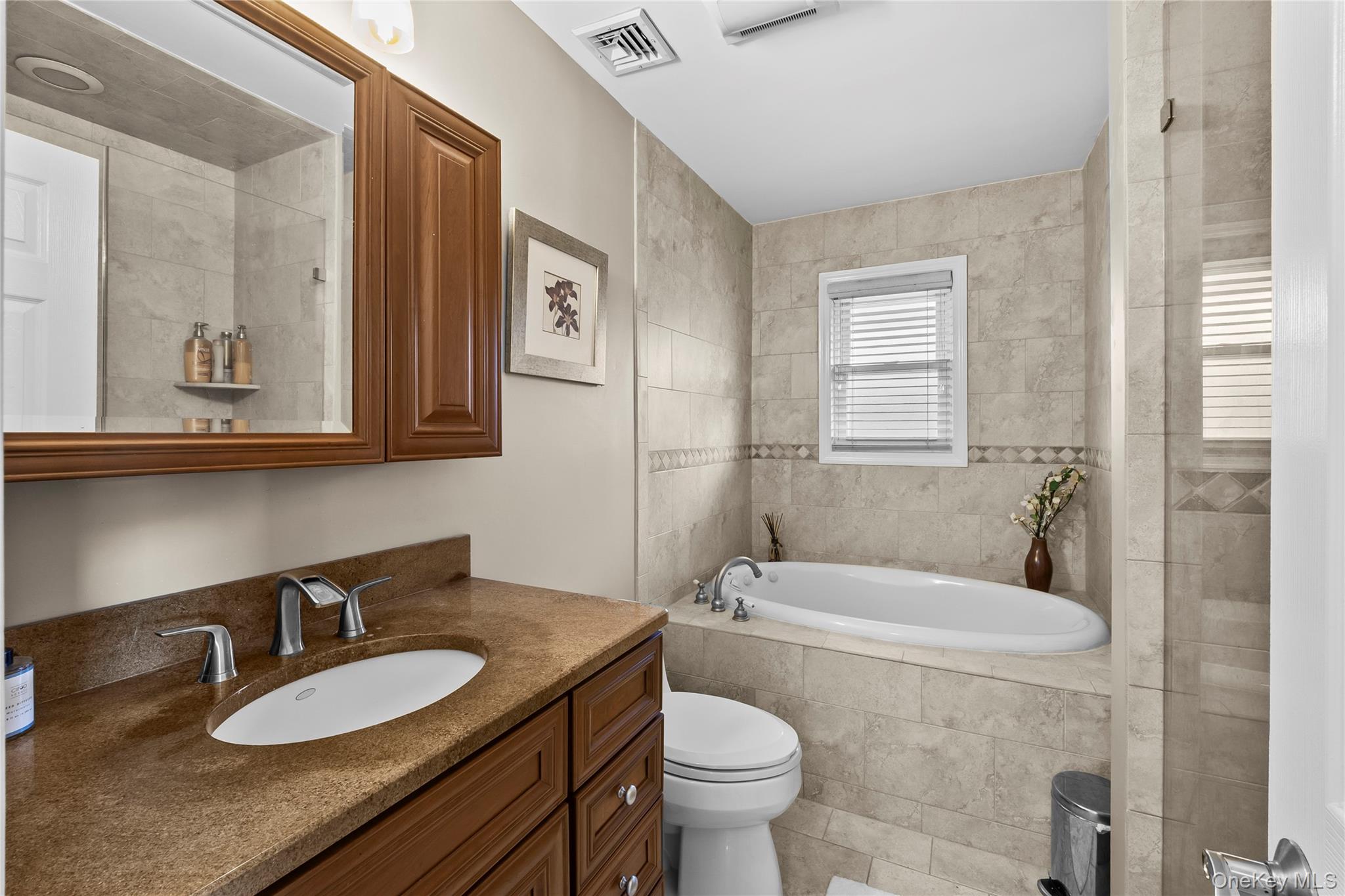 #18 photo, 26 Glenwood Road, 长岛 Plainview , NY 11803