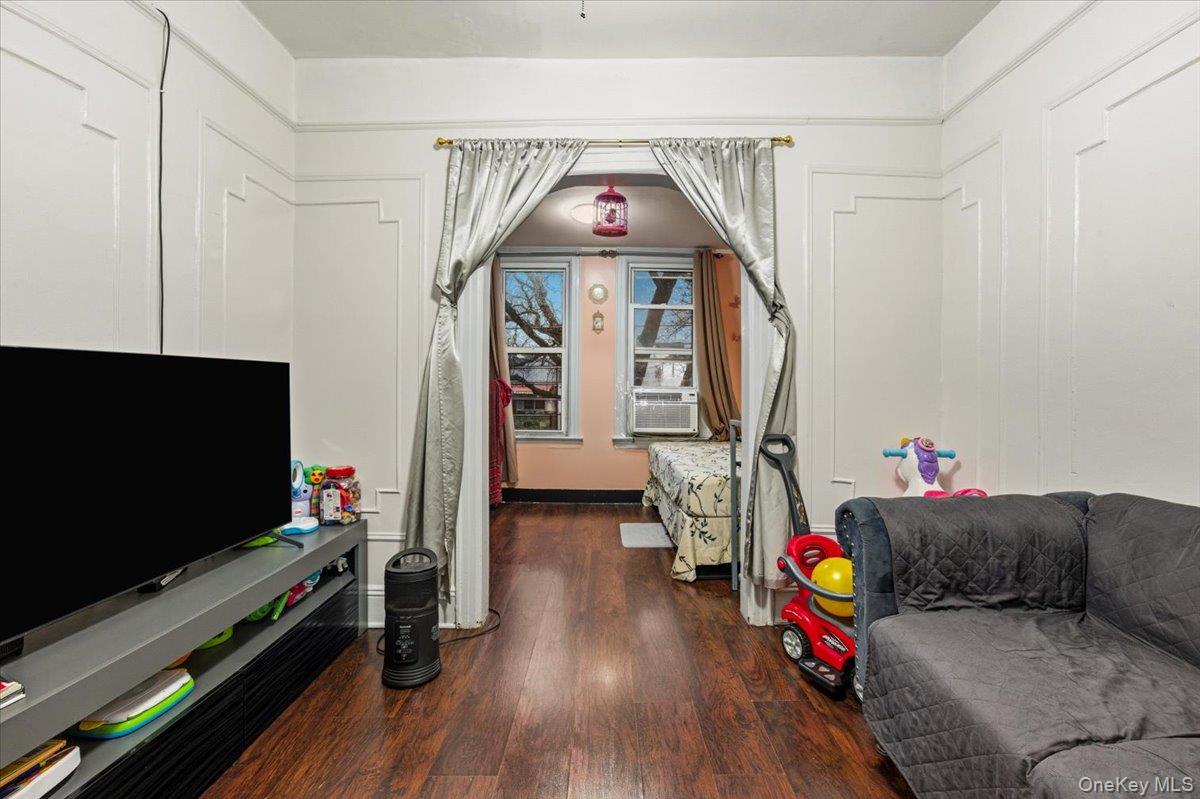 #5 photo, 107-53 77 Street, Ozone Park , NY 11417