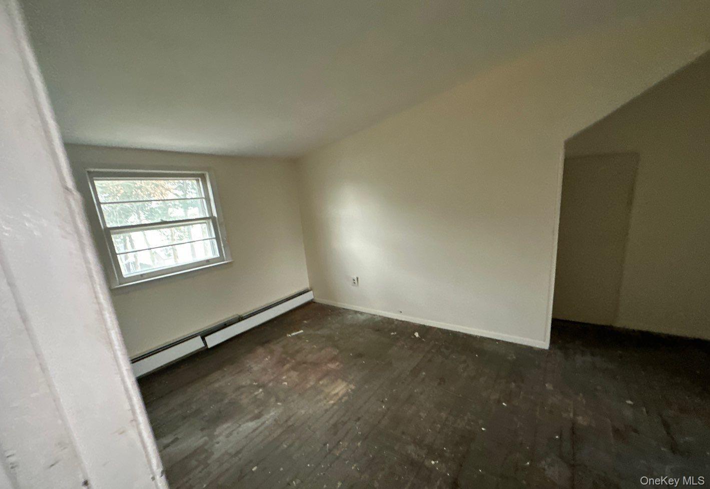 #14 photo, 104 Weeks Road, 롱 아일랜드 North Babylon , NY 11703