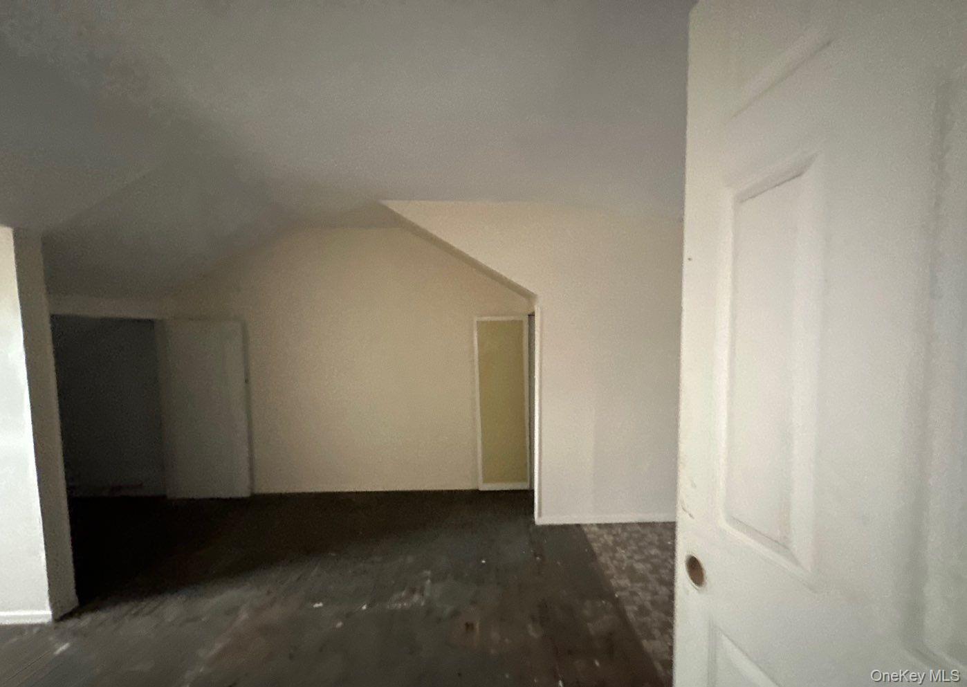 #15 photo, 104 Weeks Road, 롱 아일랜드 North Babylon , NY 11703