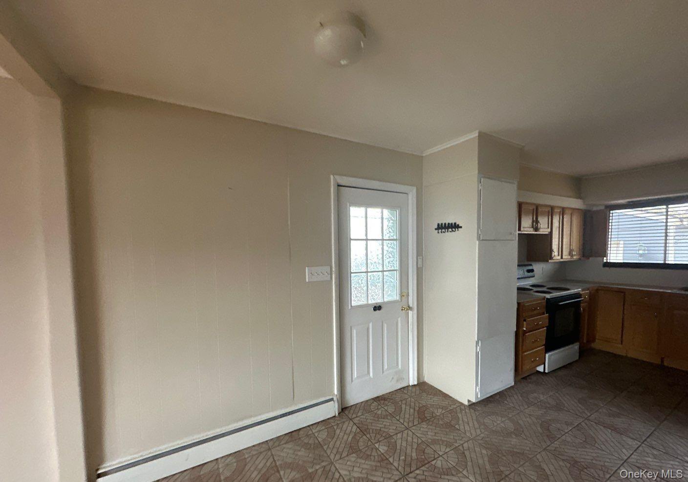 #4 photo, 104 Weeks Road, 롱 아일랜드 North Babylon , NY 11703