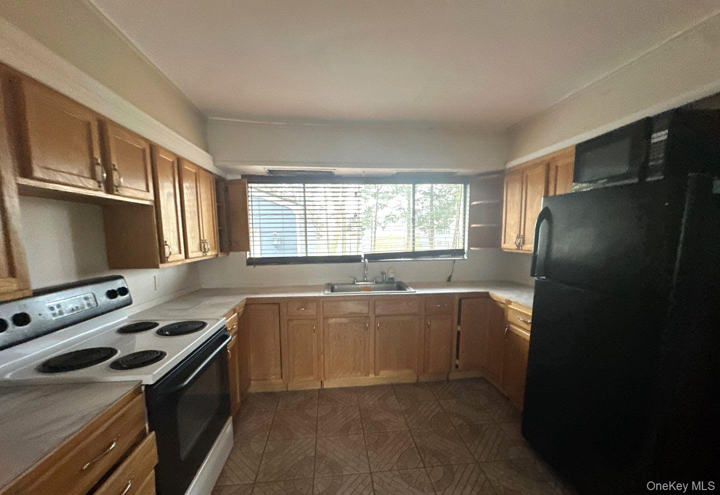 #5 photo, 104 Weeks Road, 롱 아일랜드 North Babylon , NY 11703