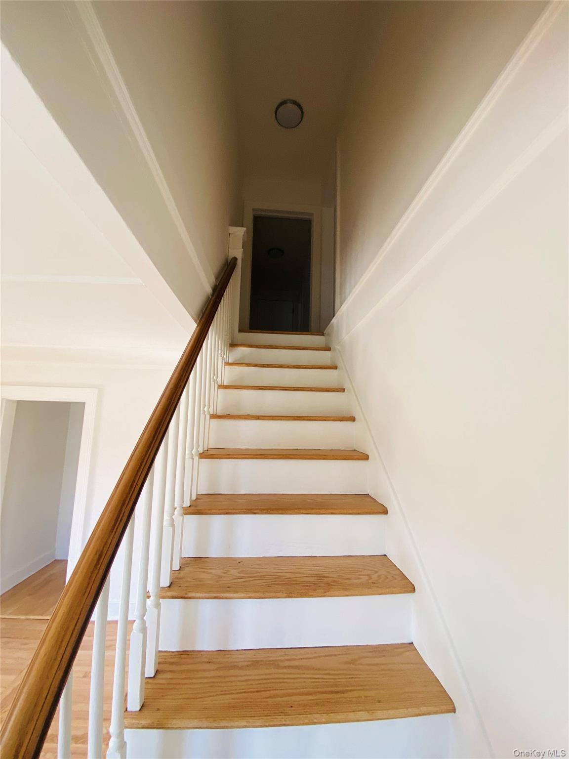 #7 photo, 31 Mountain Avenue, 纽约州 Highland Falls , NY 10928