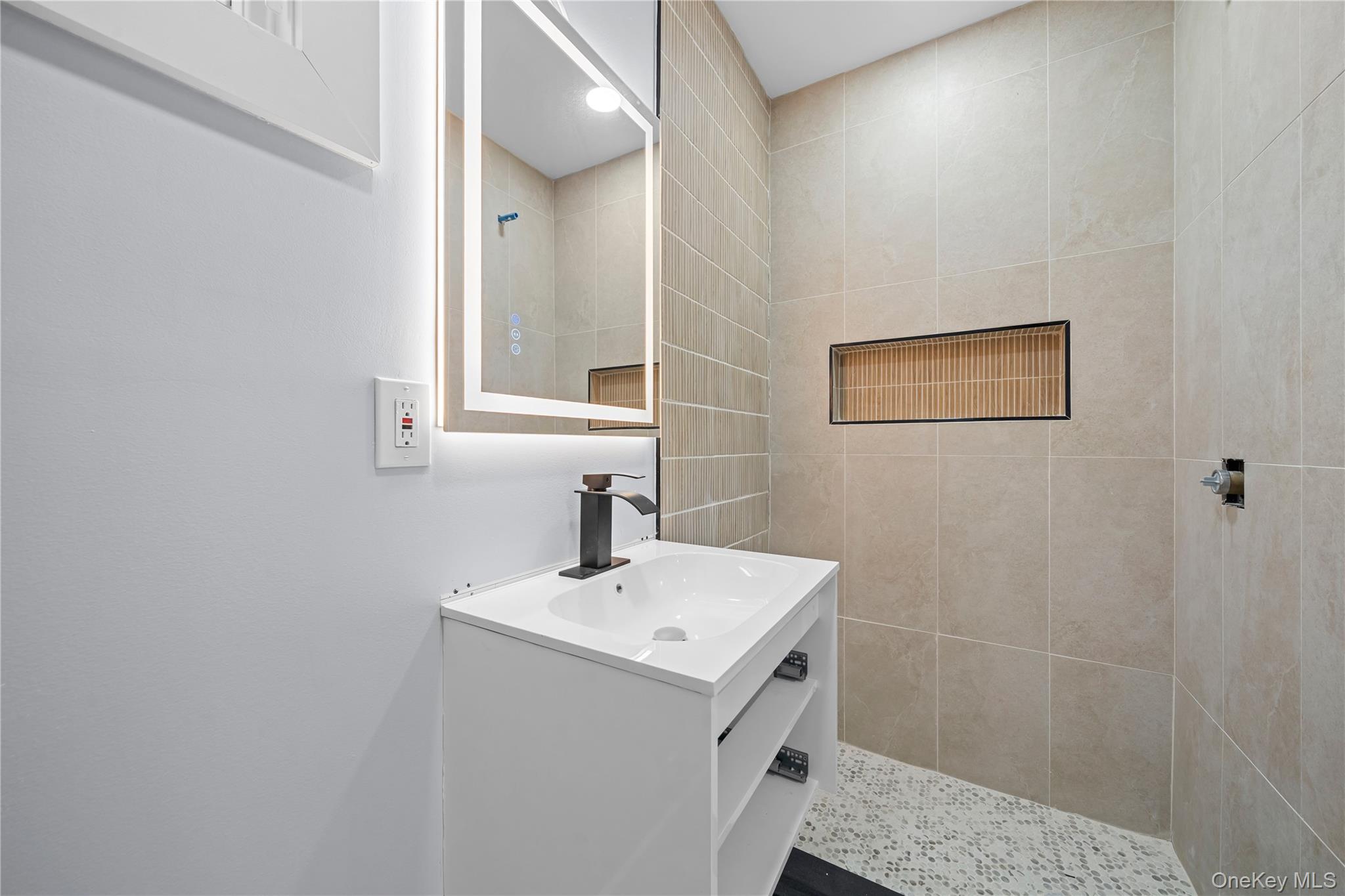 #16 photo, 16 Laurel Avenue, Hempstead , NY 11550