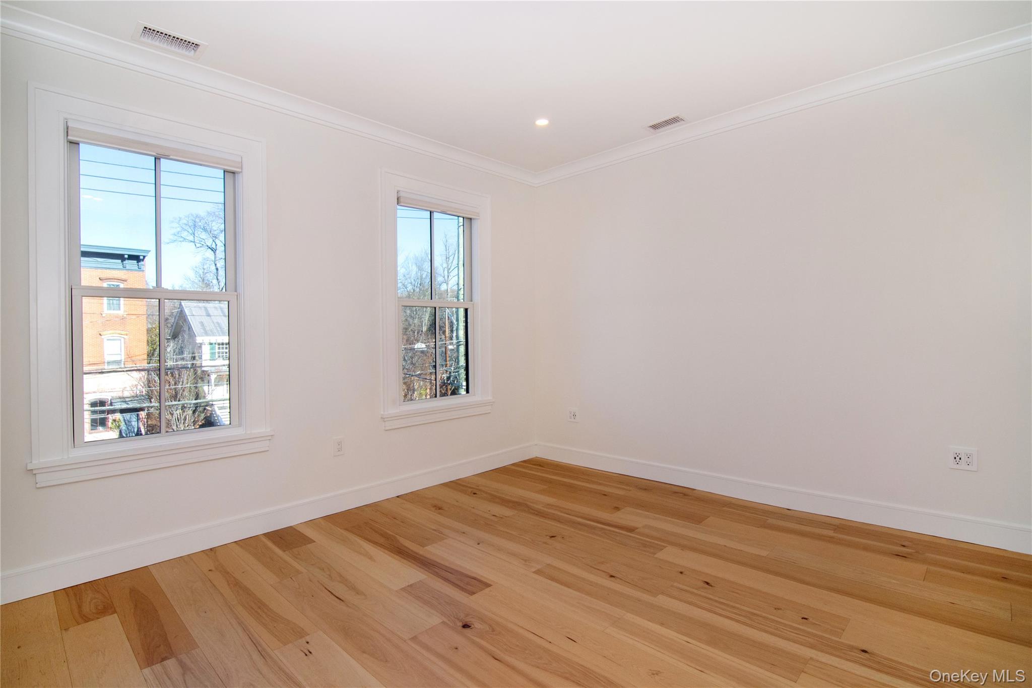 #16 photo, 126 Main Street, Irvington , NY 10533