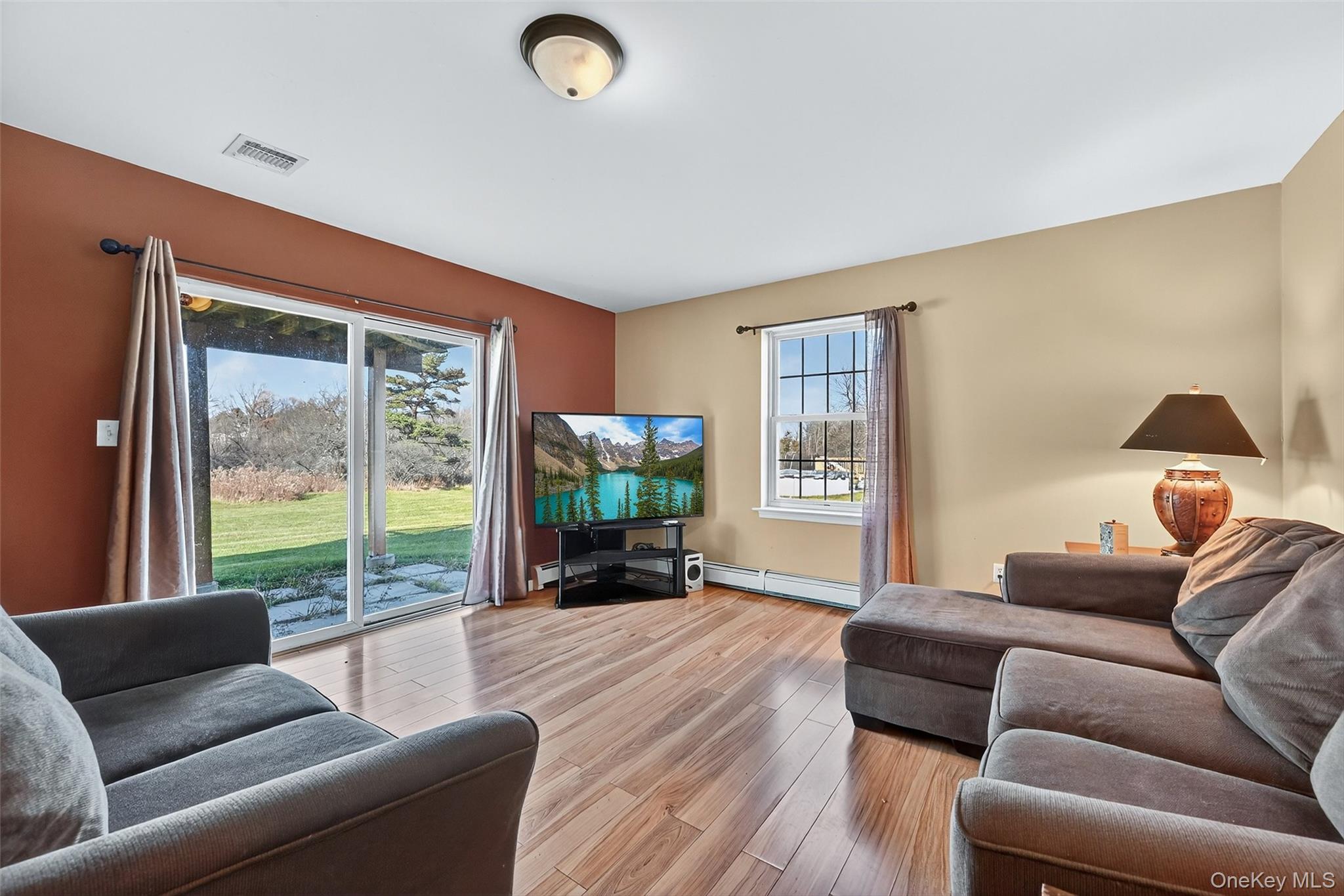 #19 photo, 913 Silver Lake Sctn Road, Middletown , NY 10941