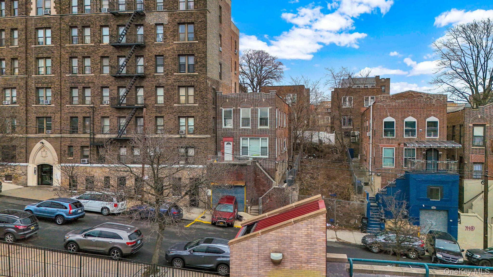 #2 photo, 1916 Osbourne Place, Bronx , NY 10453