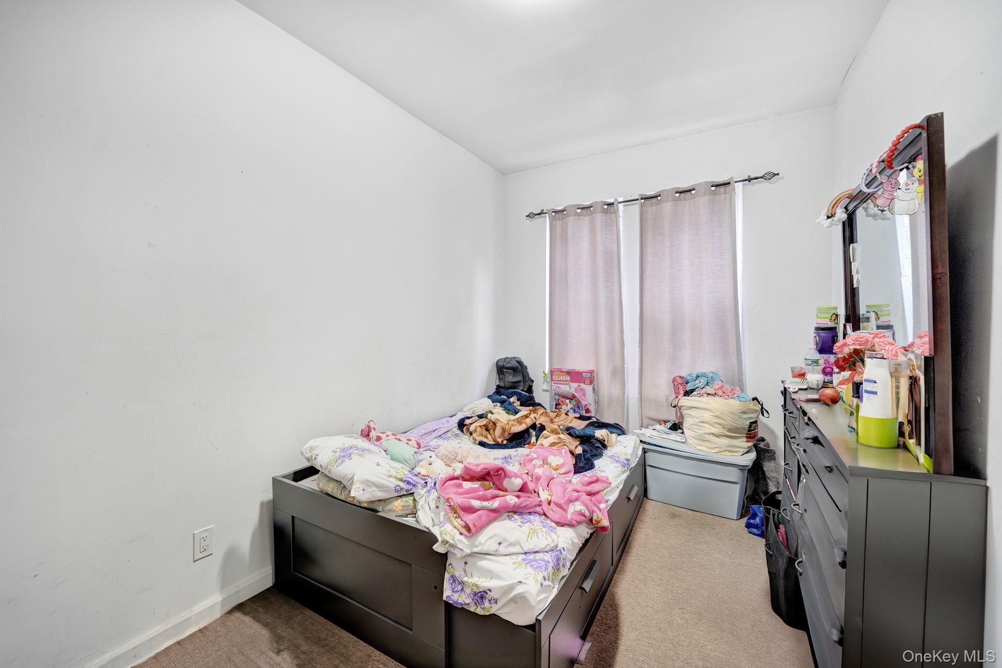 #6 photo, 1916 Osbourne Place, Bronx , NY 10453