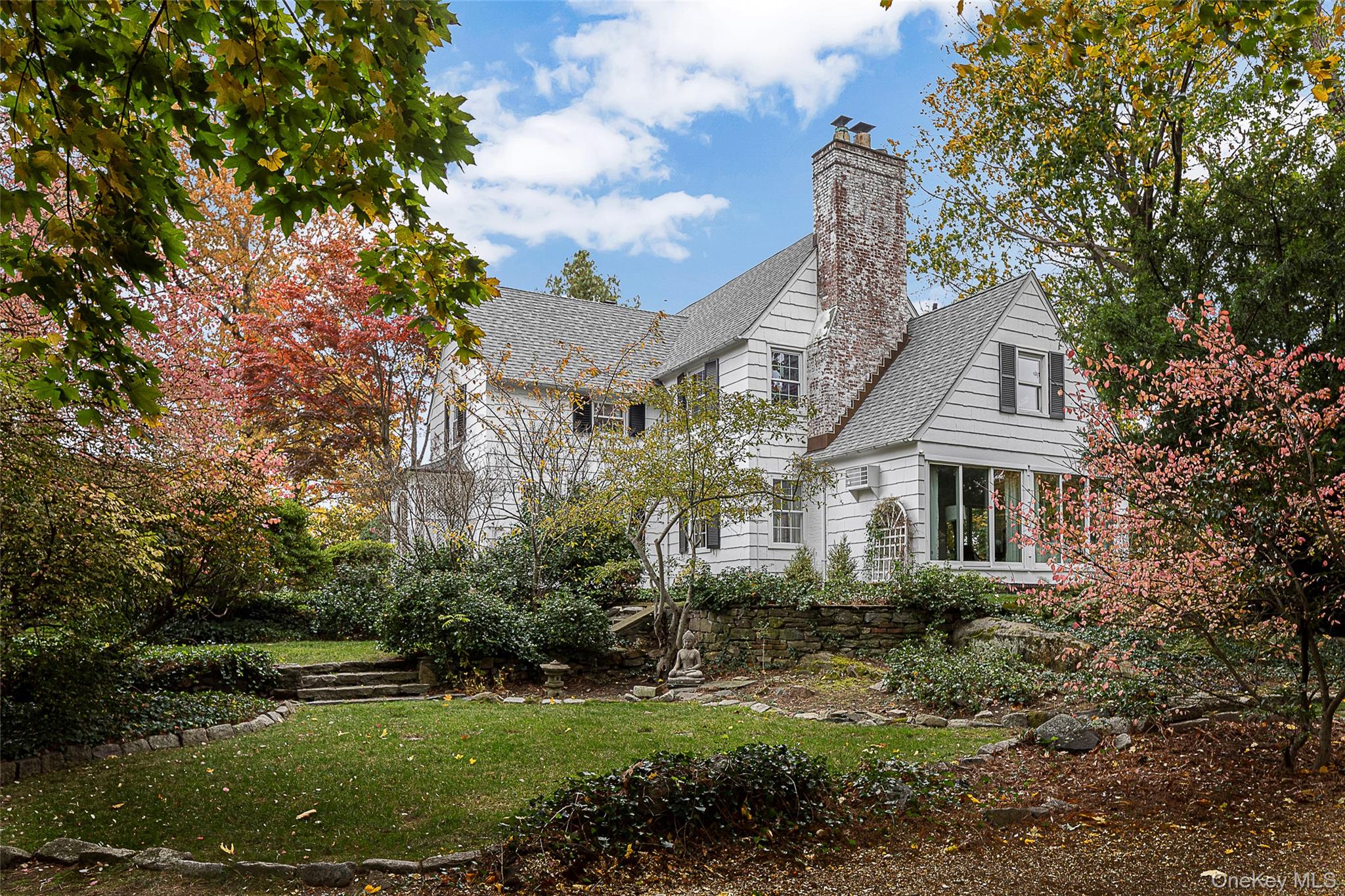 #1 photo, 80 Hereford Road, Bronxville , NY 10708