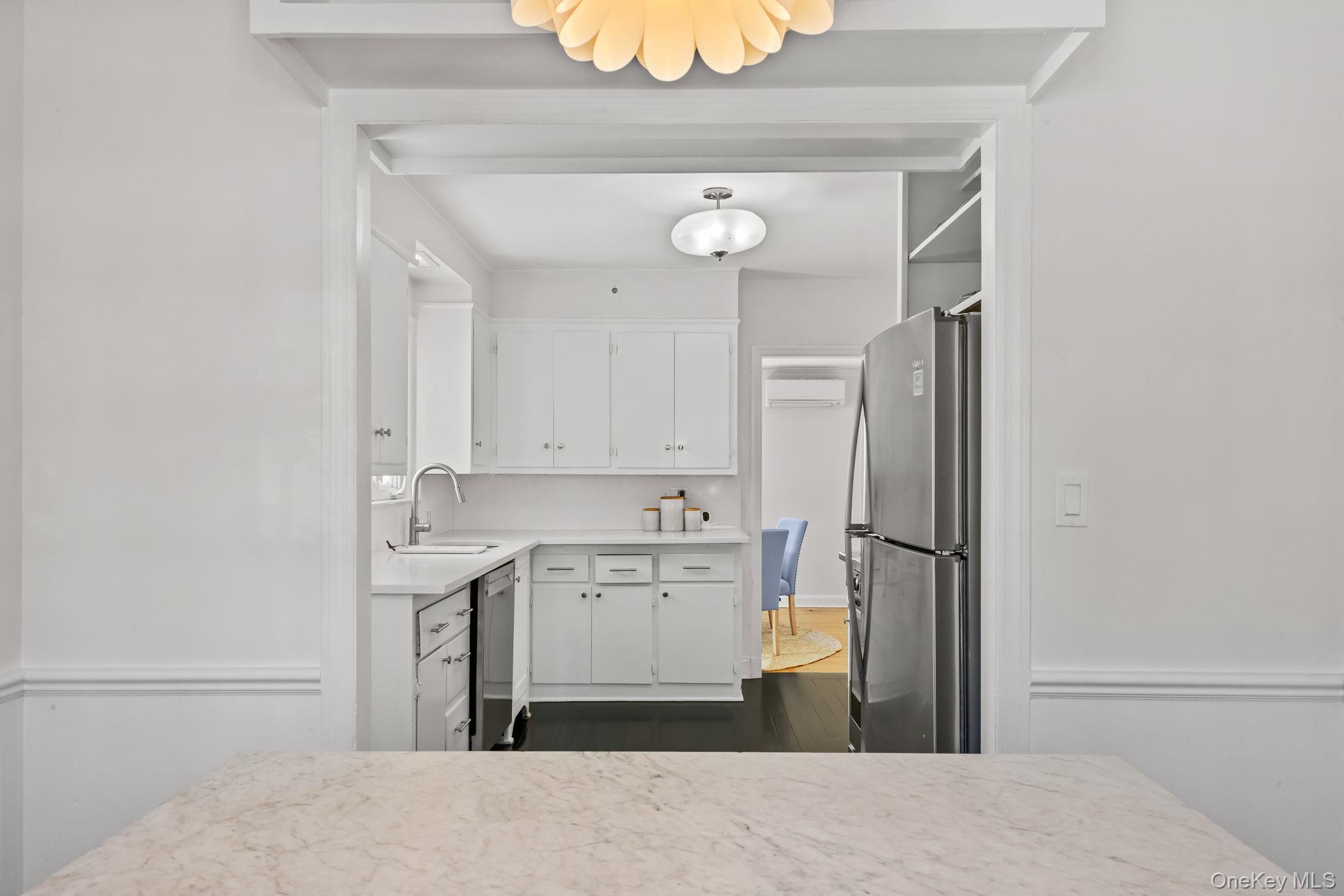 #10 photo, 55 Edgewood Avenue, Larchmont , NY 10538