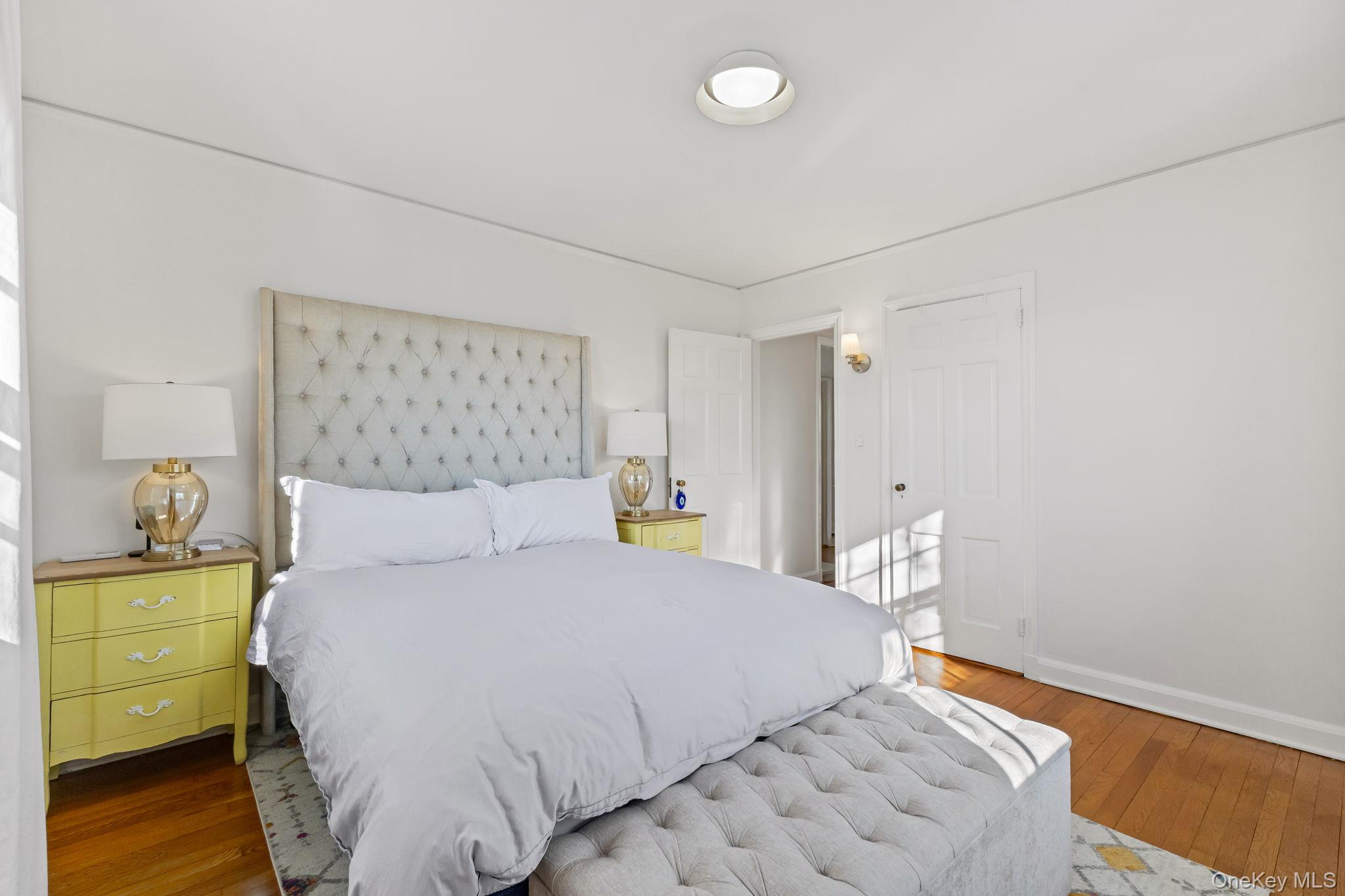 #19 photo, 55 Edgewood Avenue, Larchmont , NY 10538