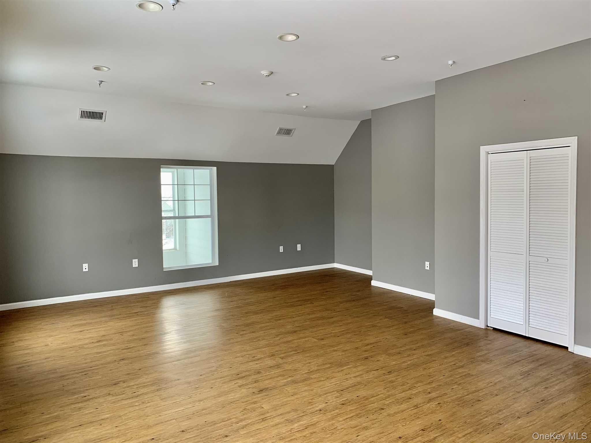 #4 photo, 1 FOUR CORNERS Boulevard, Hopewell Junction , NY 12533