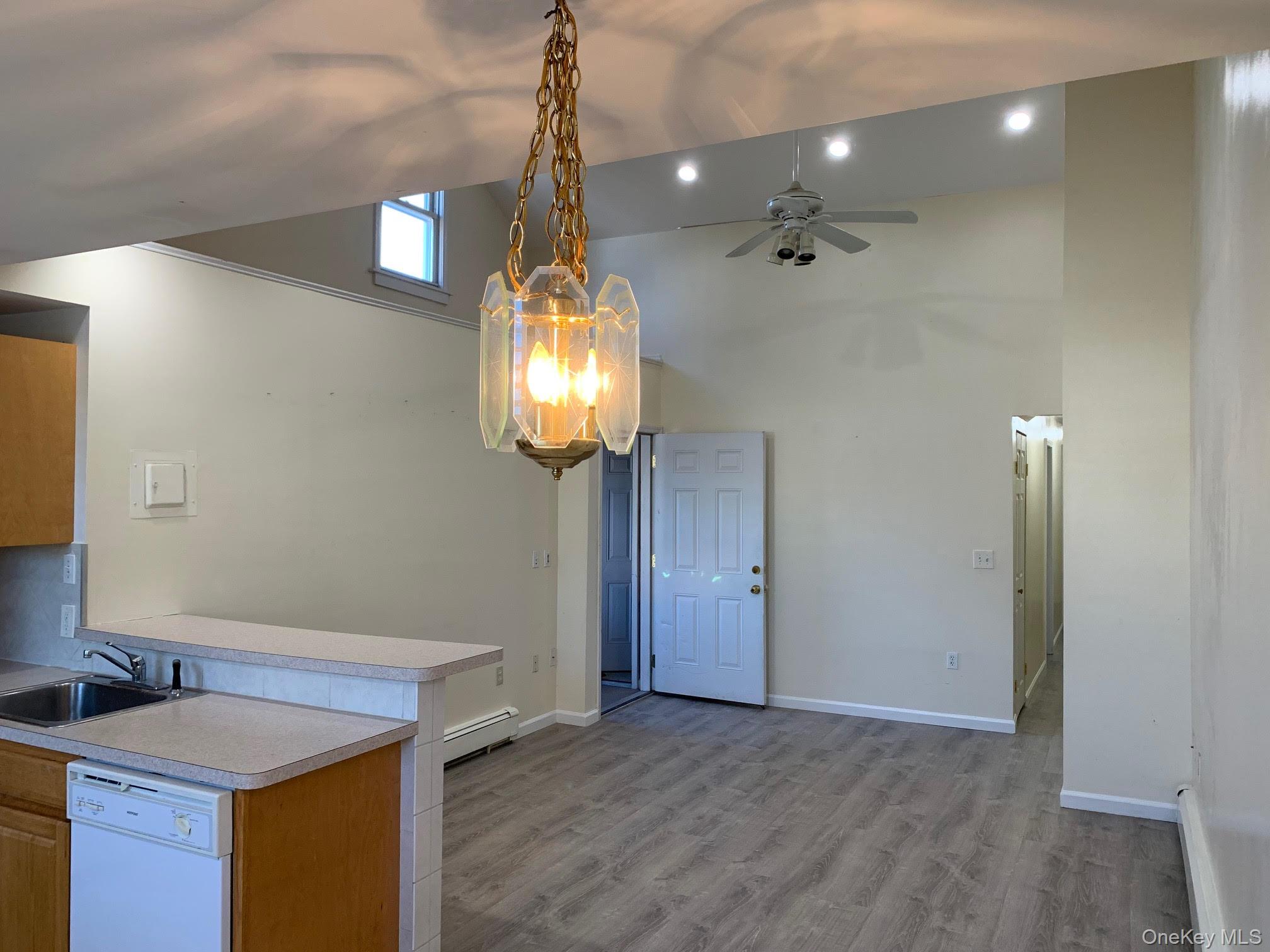 #7 photo, 51 Schneider Avenue, 纽约州 Highland Falls , NY 10928